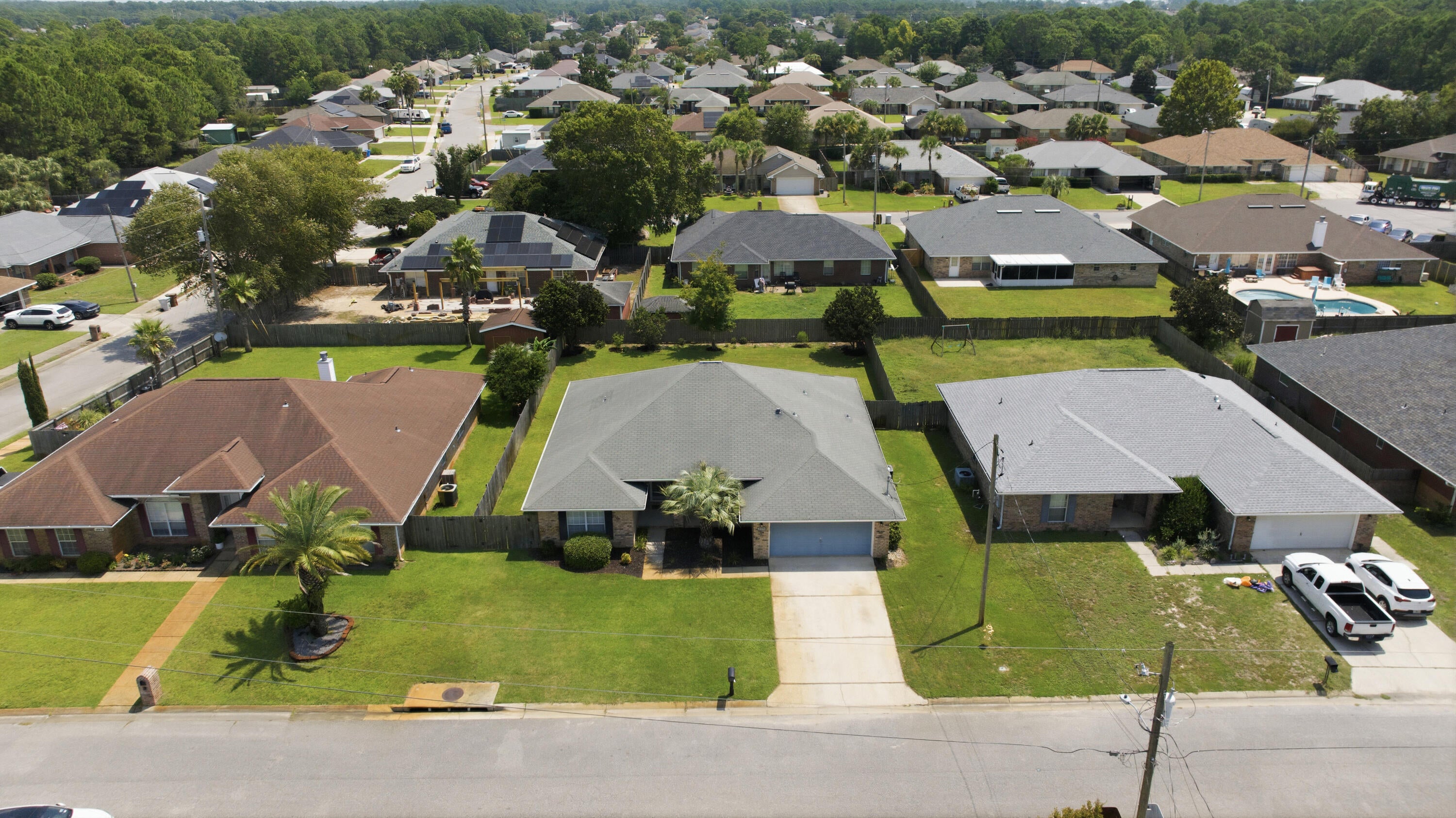 HAMPTON RIDGE ESTATES - Residential