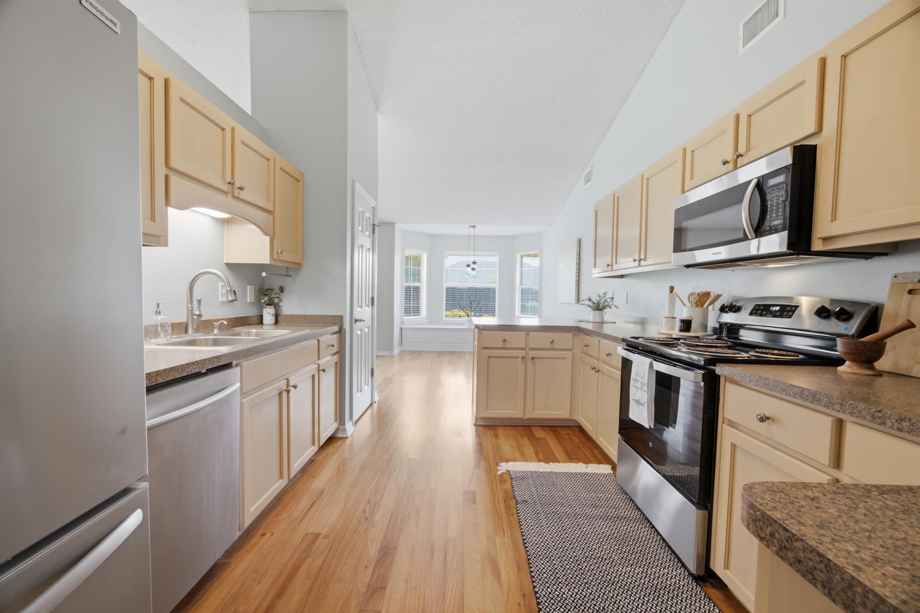 HAMPTON RIDGE ESTATES - Residential