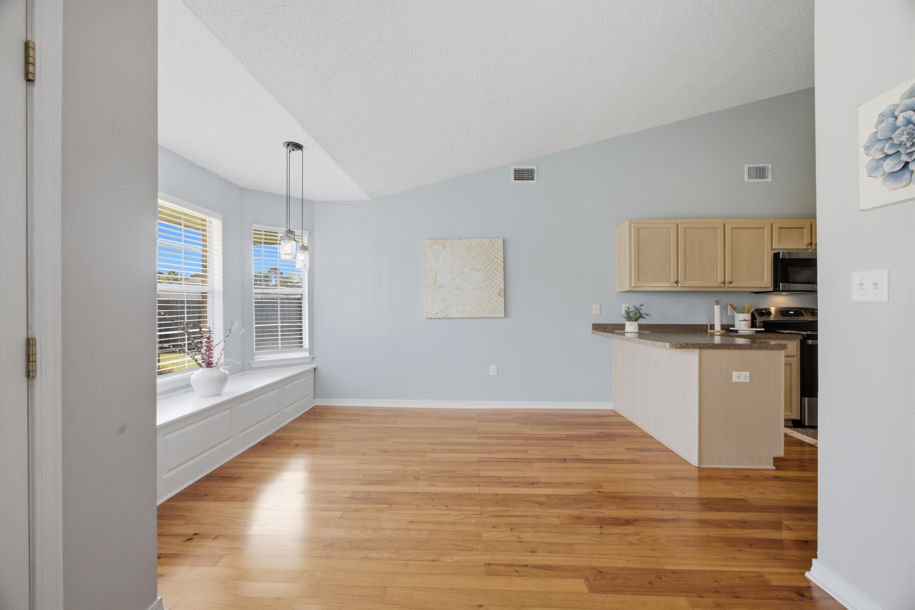 HAMPTON RIDGE ESTATES - Residential