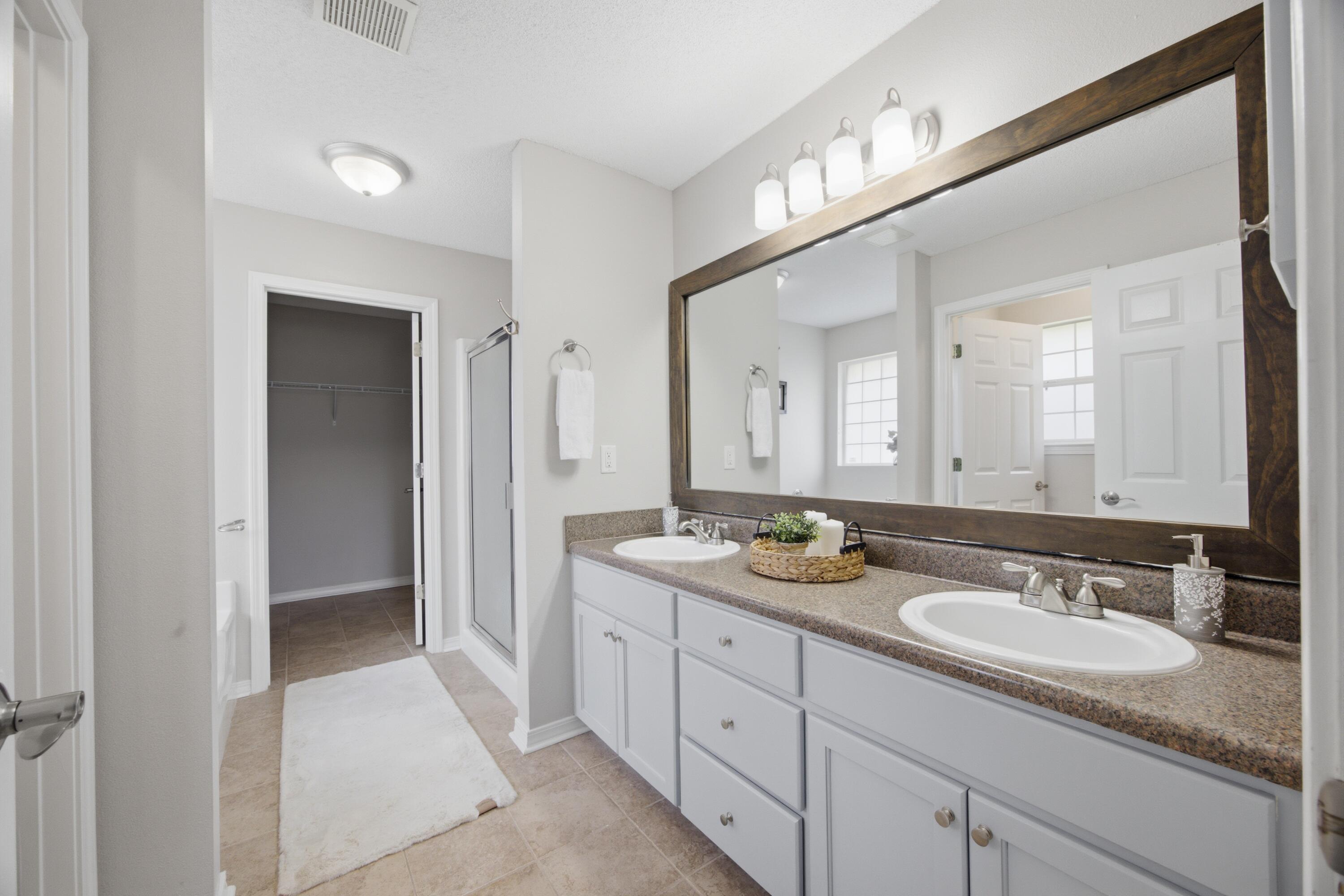 HAMPTON RIDGE ESTATES - Residential