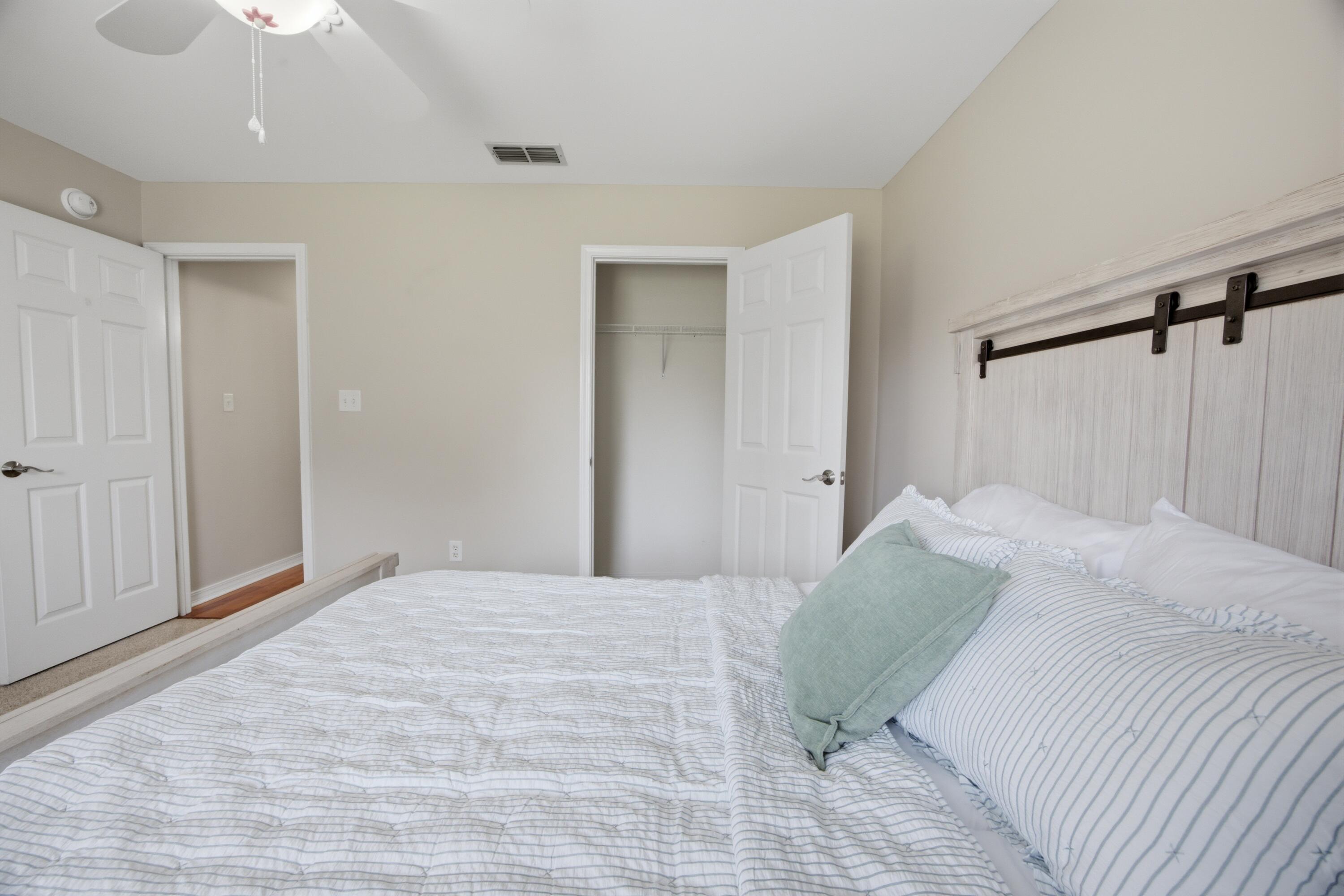 HAMPTON RIDGE ESTATES - Residential