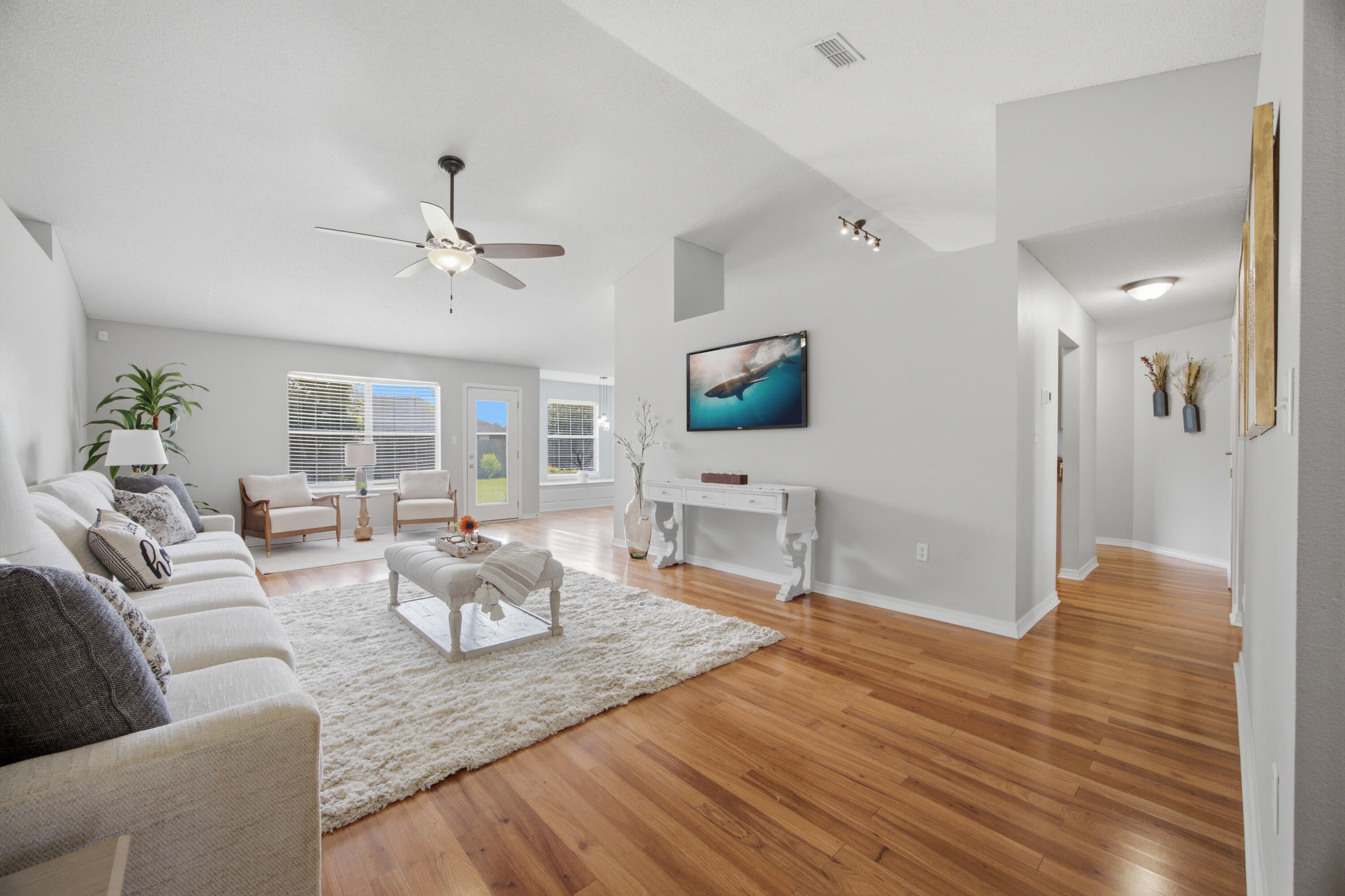 HAMPTON RIDGE ESTATES - Residential