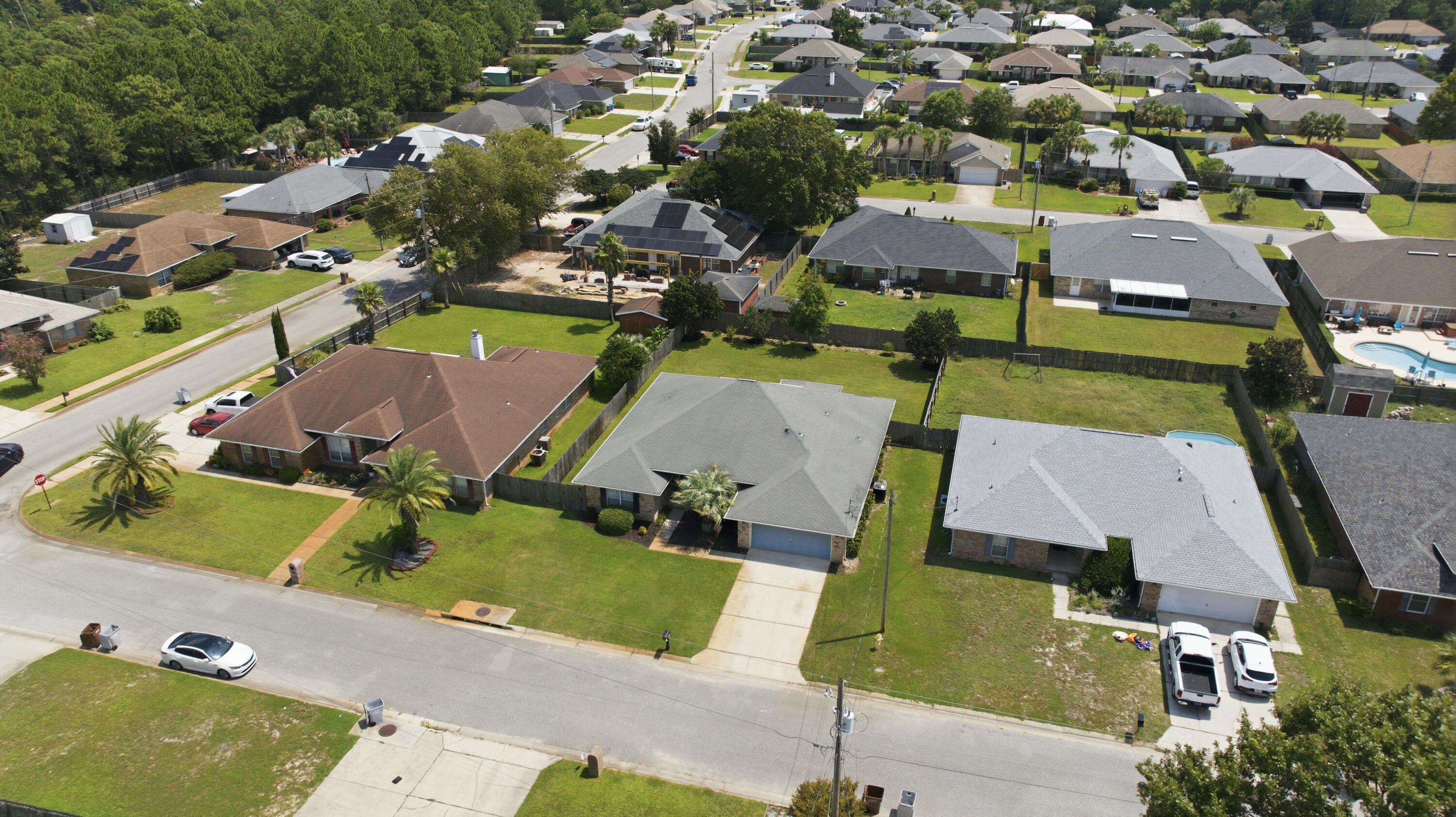 HAMPTON RIDGE ESTATES - Residential