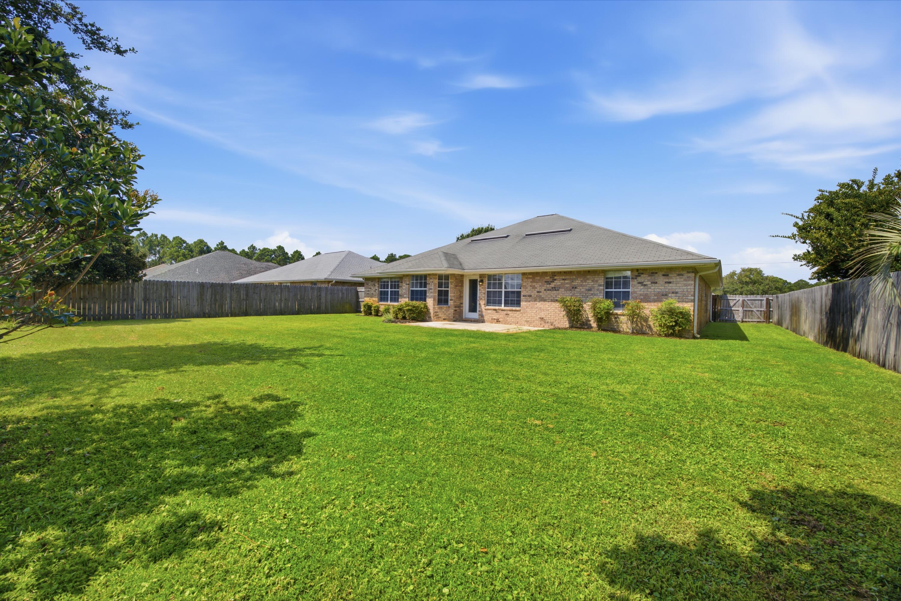 HAMPTON RIDGE ESTATES - Residential