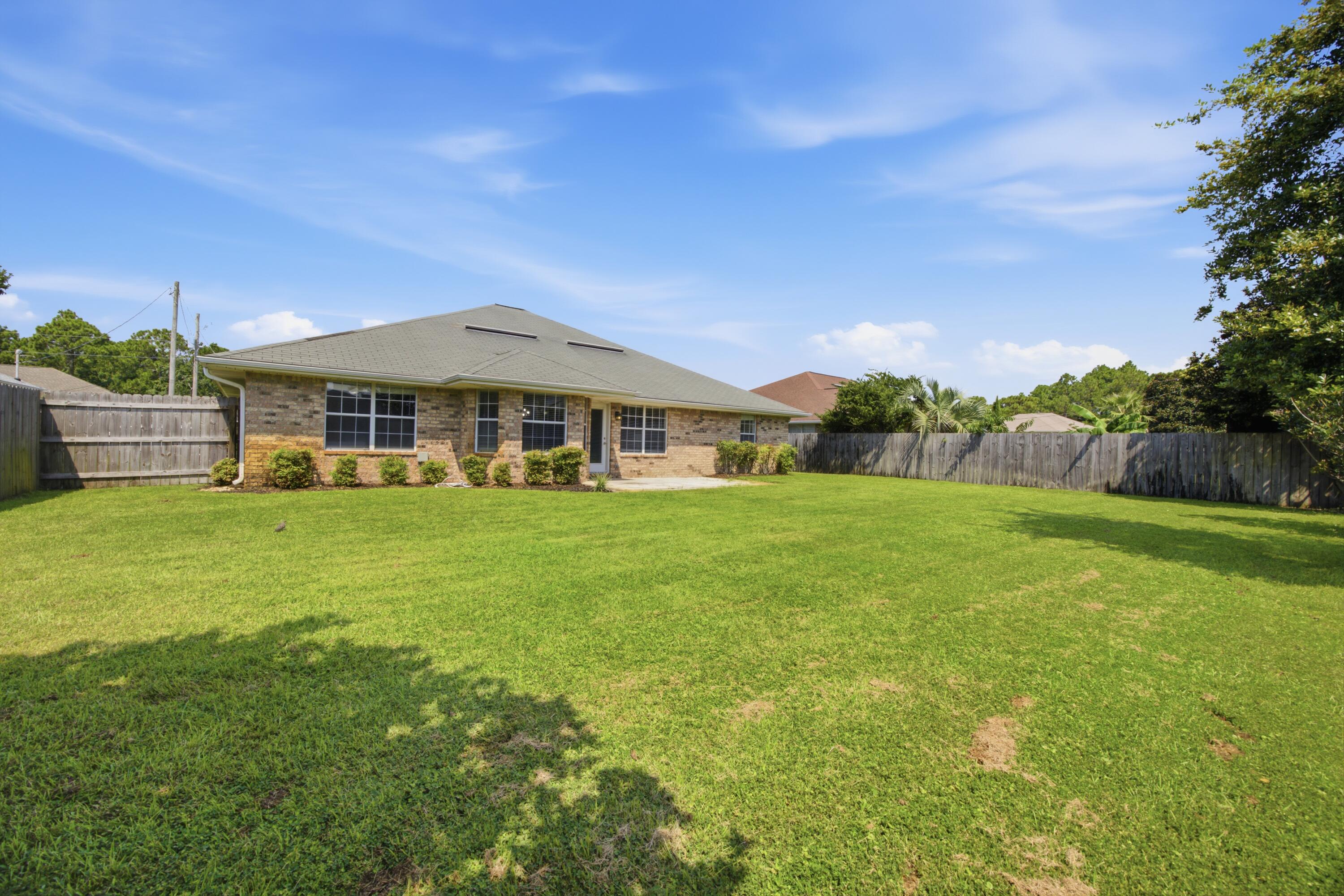 HAMPTON RIDGE ESTATES - Residential