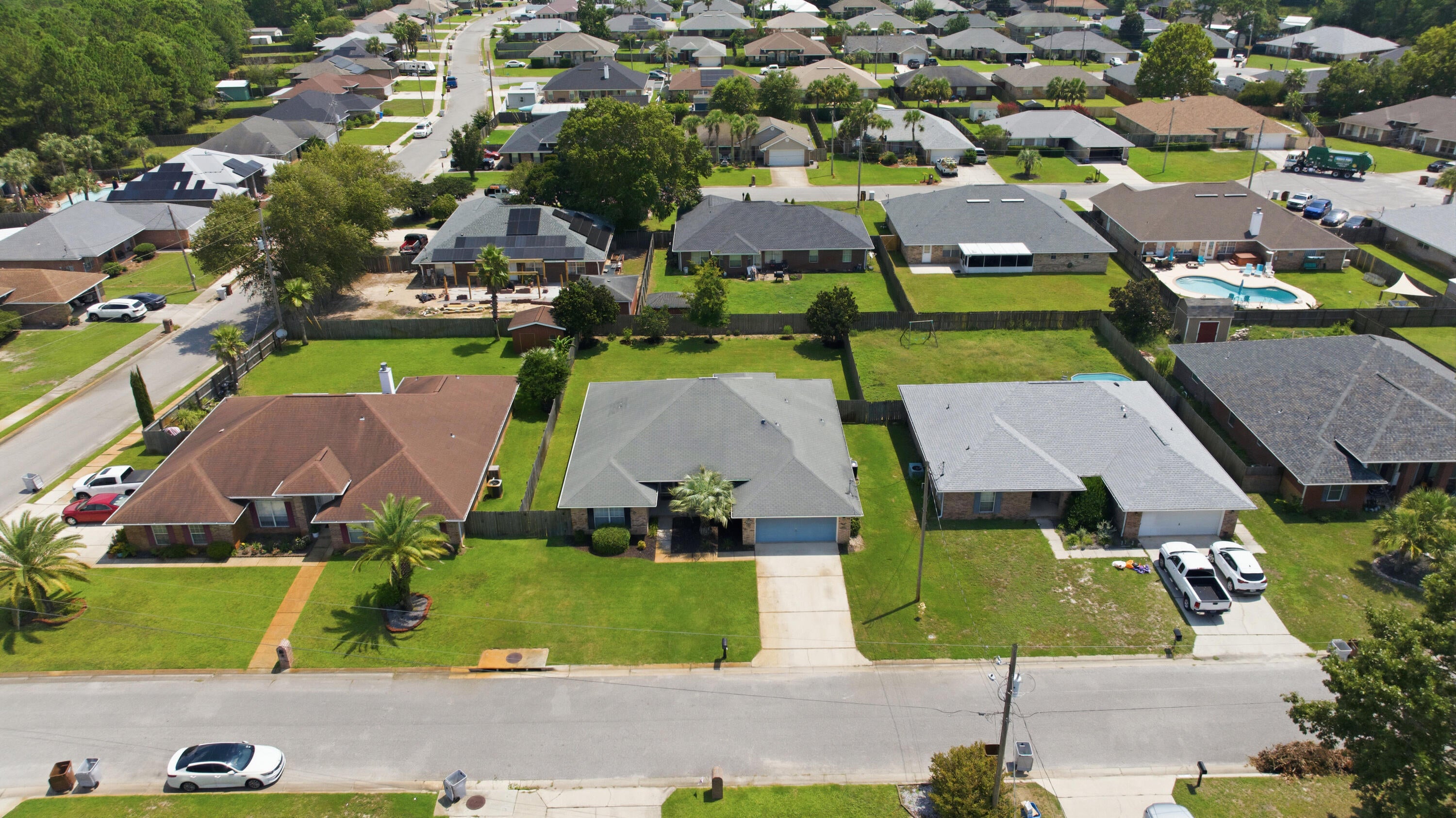 HAMPTON RIDGE ESTATES - Residential