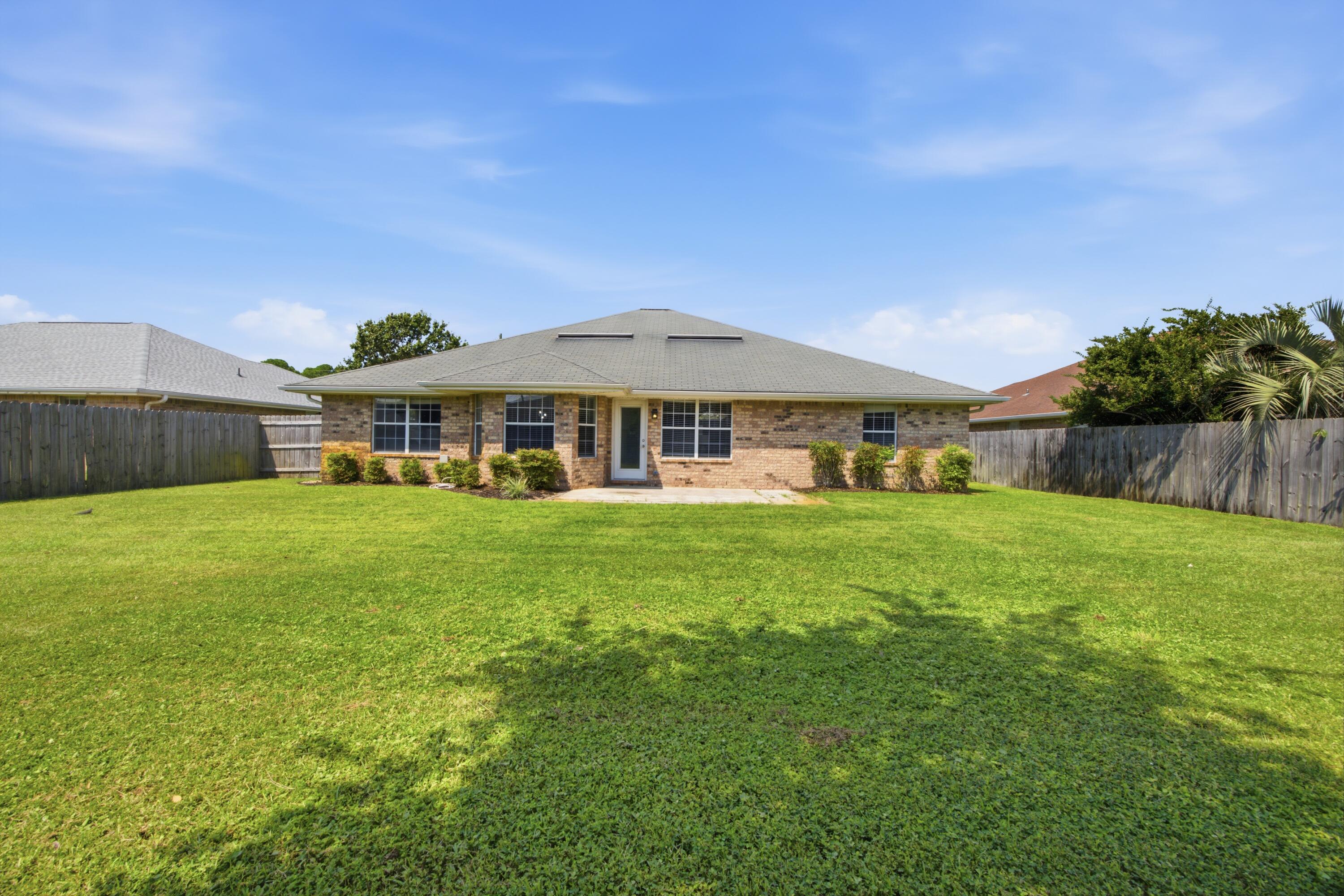 HAMPTON RIDGE ESTATES - Residential