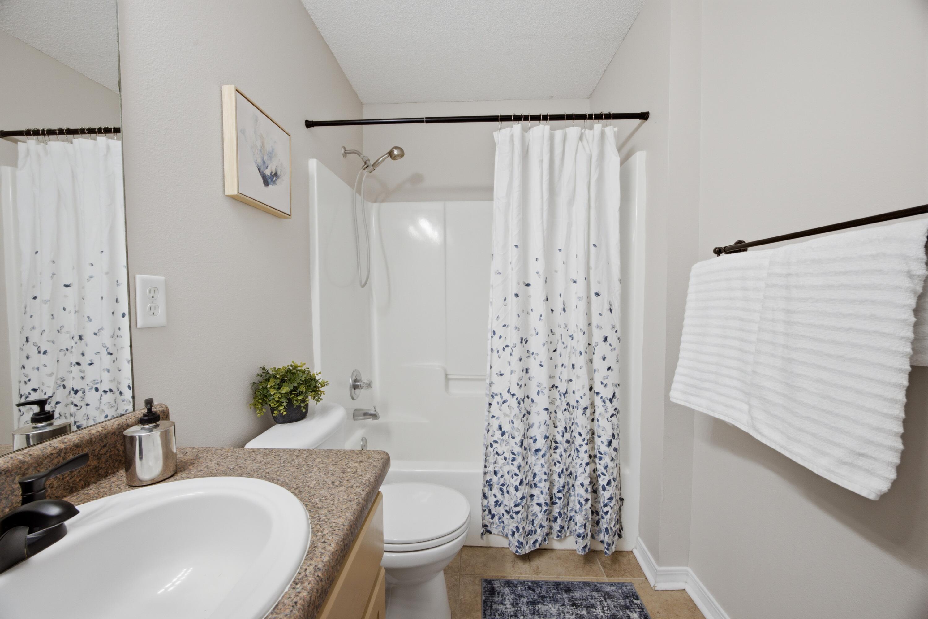 HAMPTON RIDGE ESTATES - Residential