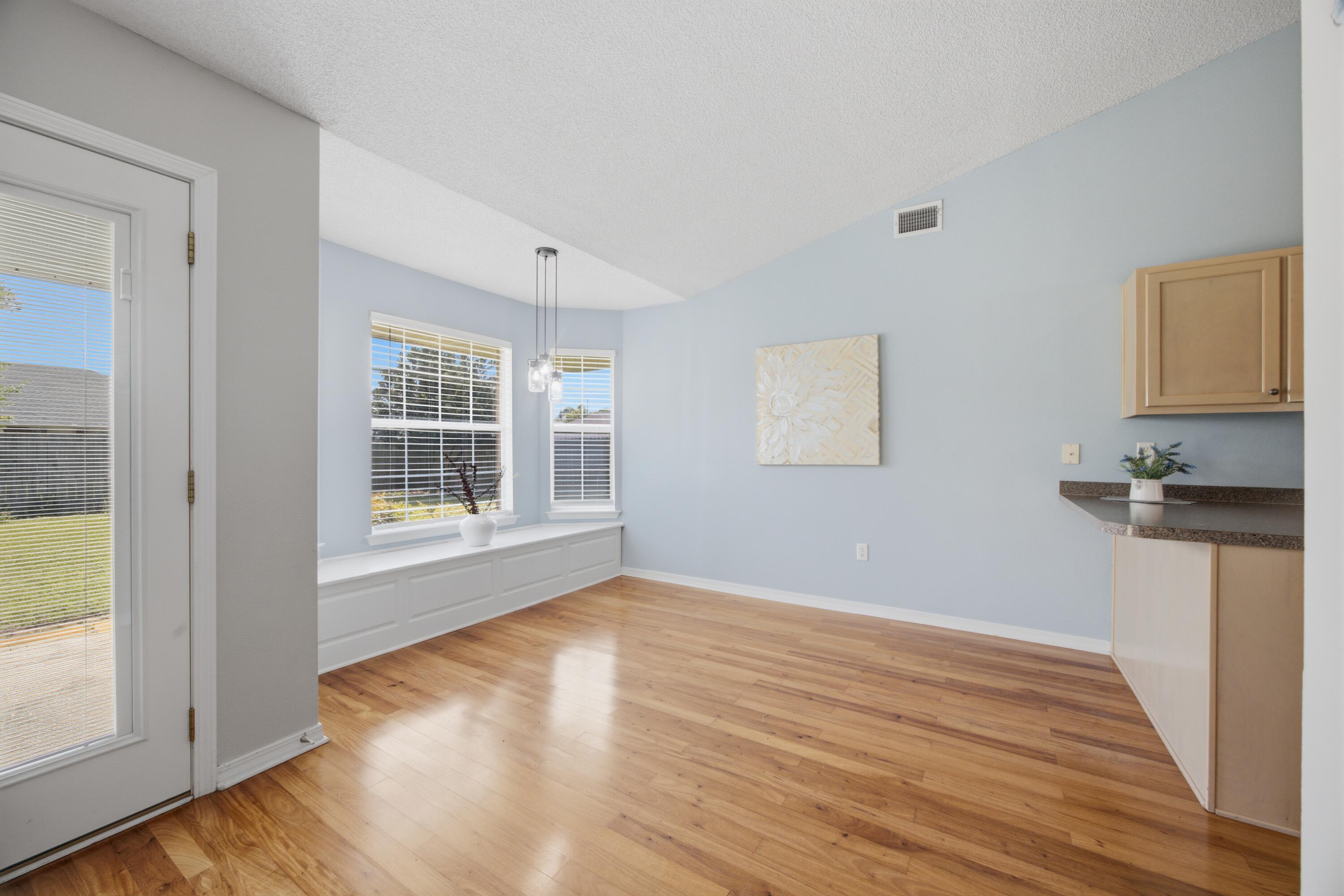 HAMPTON RIDGE ESTATES - Residential