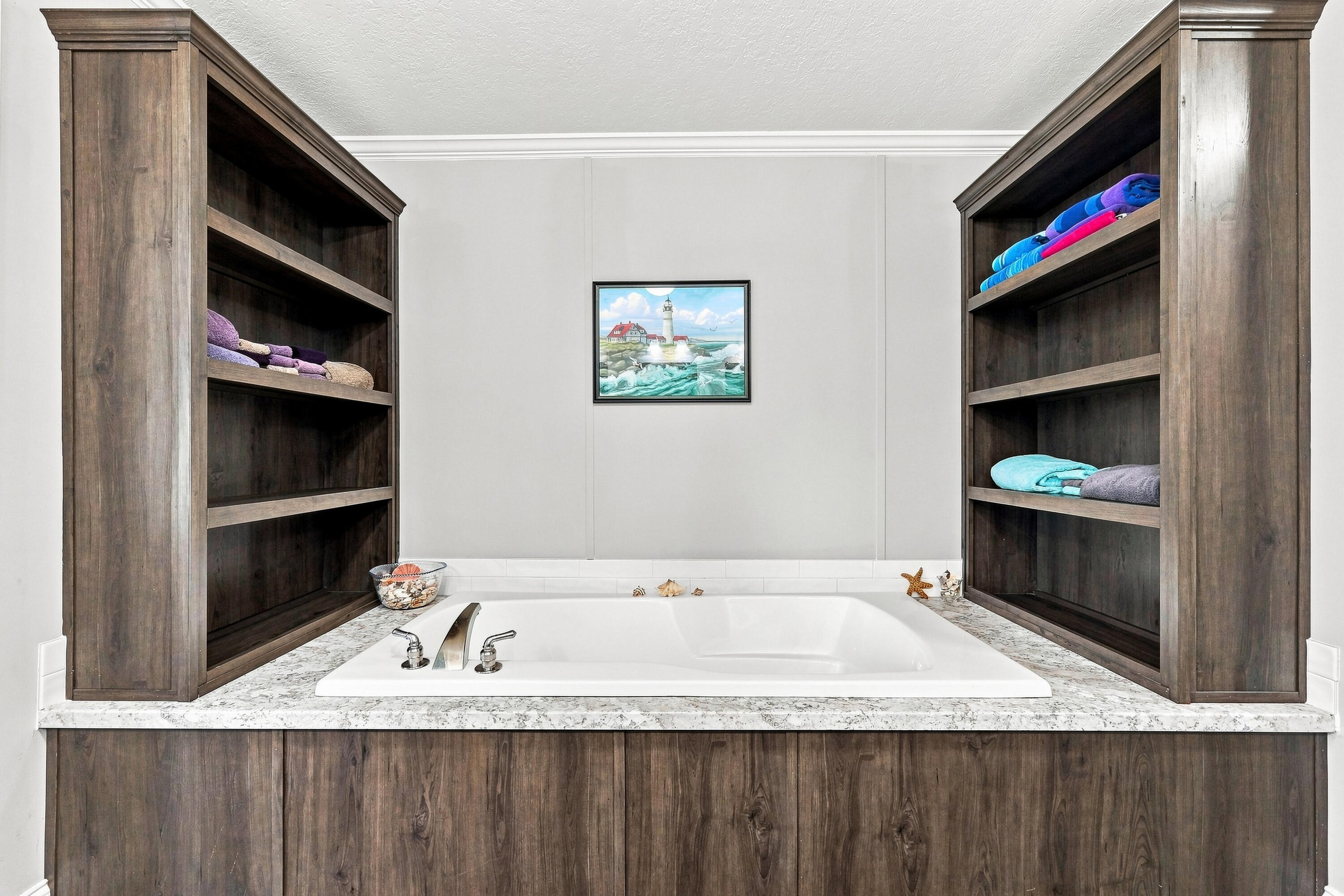 OAKWOOD HILLS - Residential