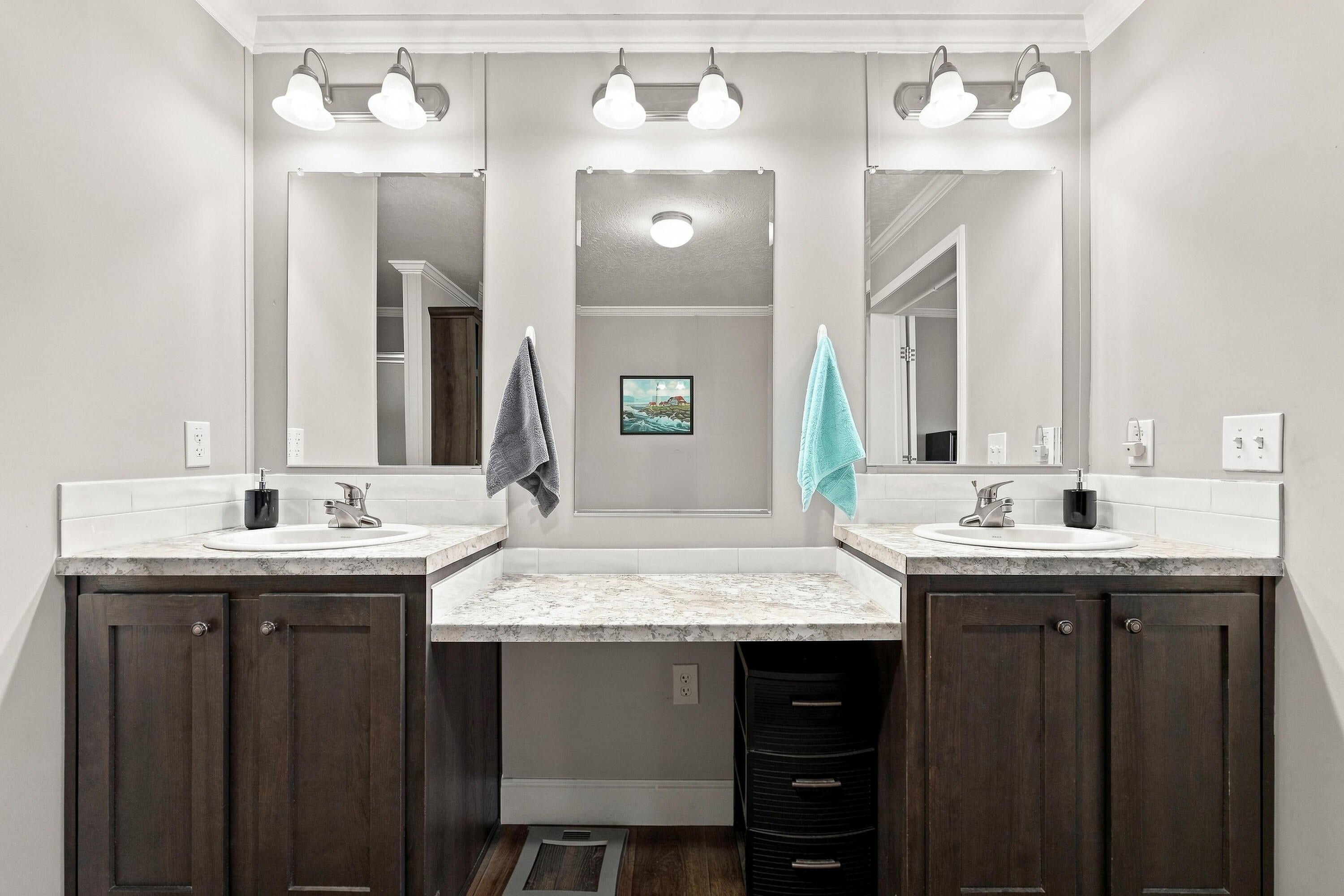 OAKWOOD HILLS - Residential