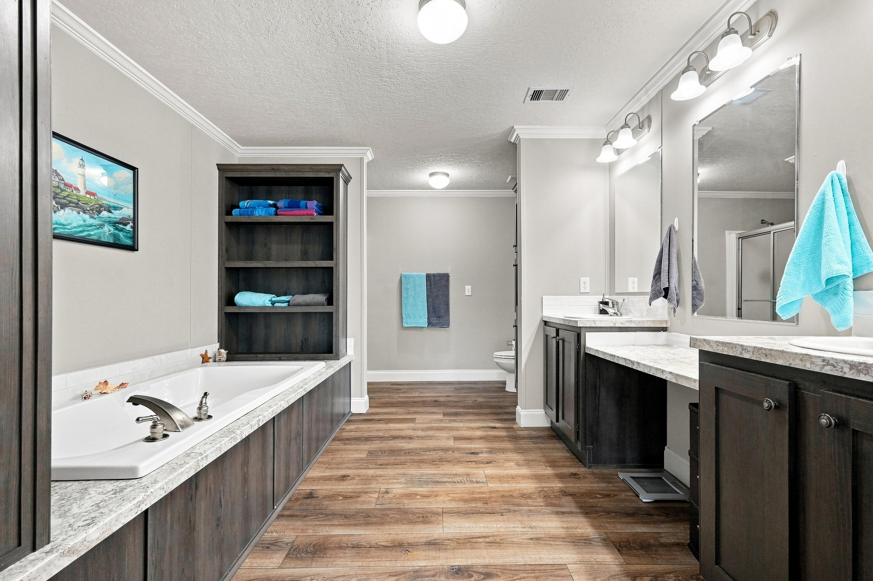 OAKWOOD HILLS - Residential
