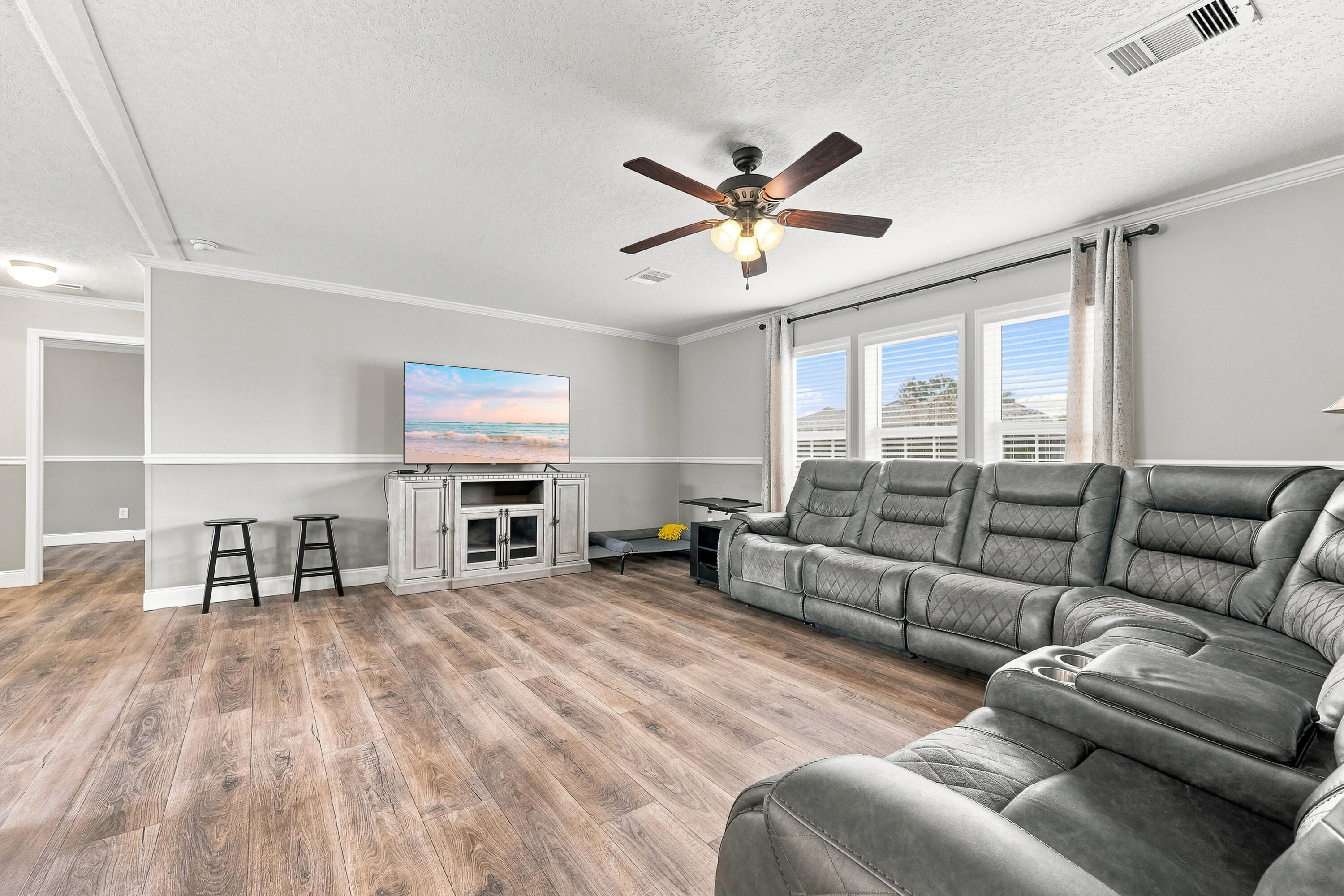 OAKWOOD HILLS - Residential