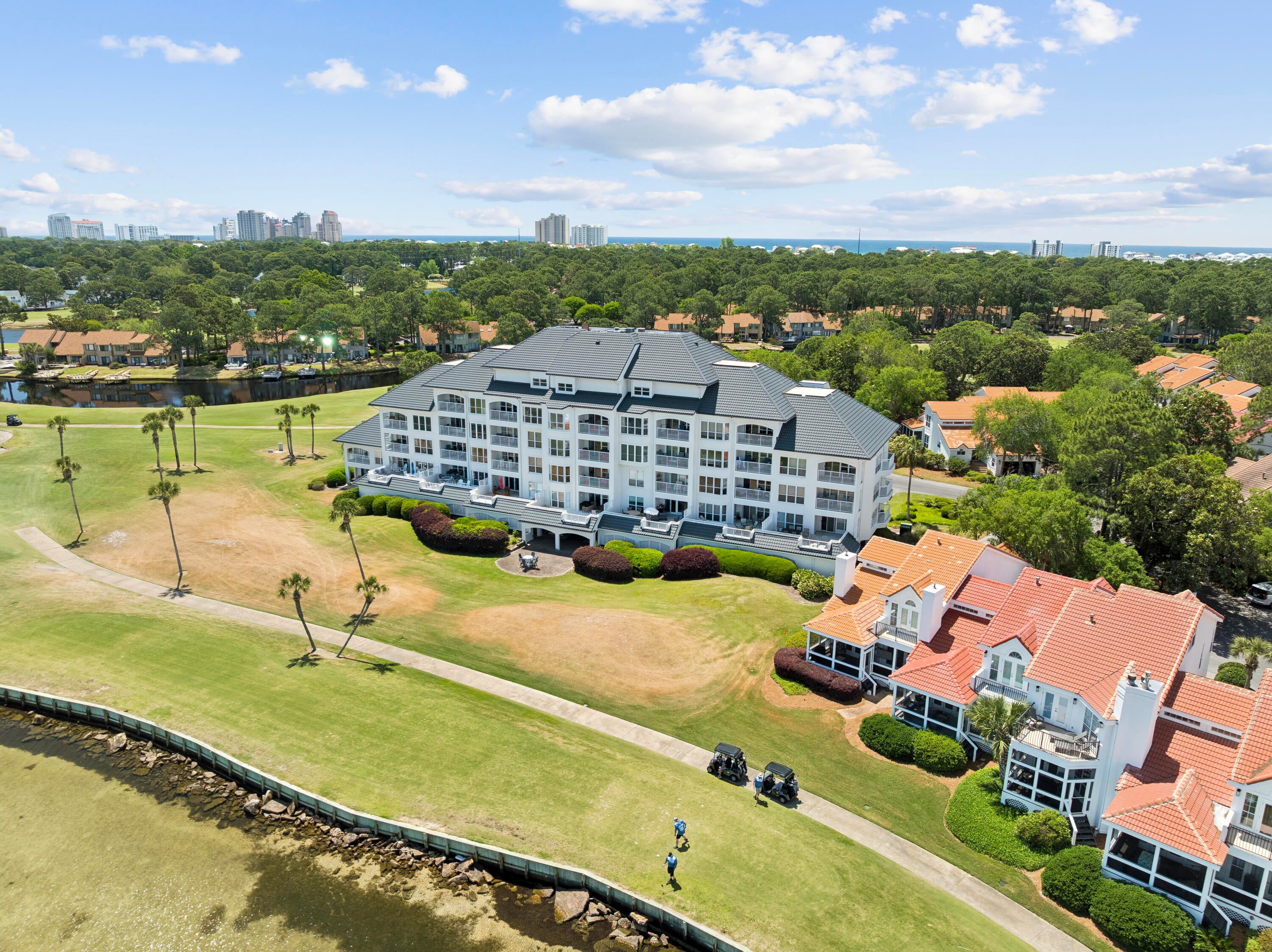 PLAYERS CLUB AT SANDESTIN - Residential