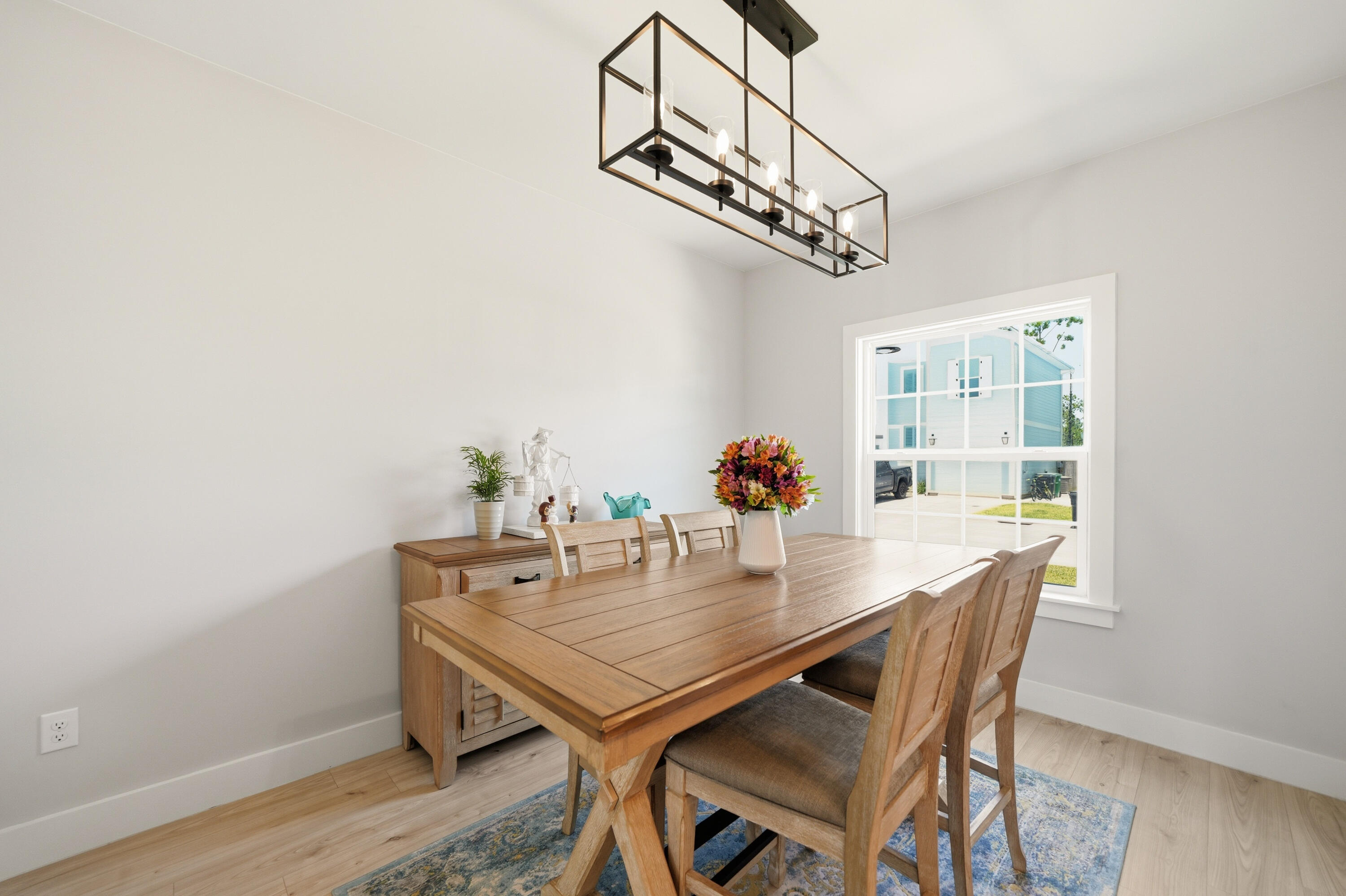 THOMPSON WOODS - Residential