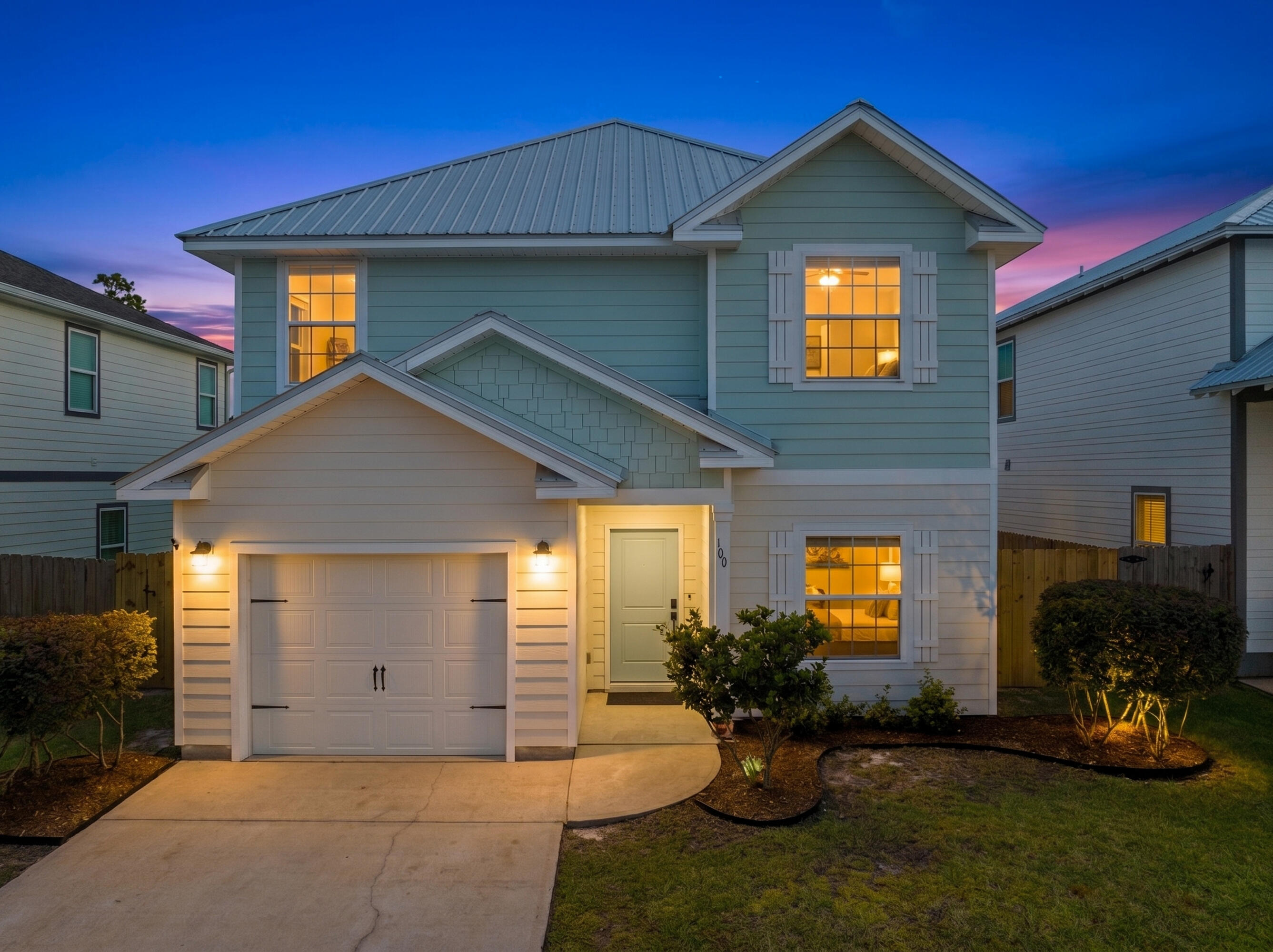 THOMPSON WOODS - Residential