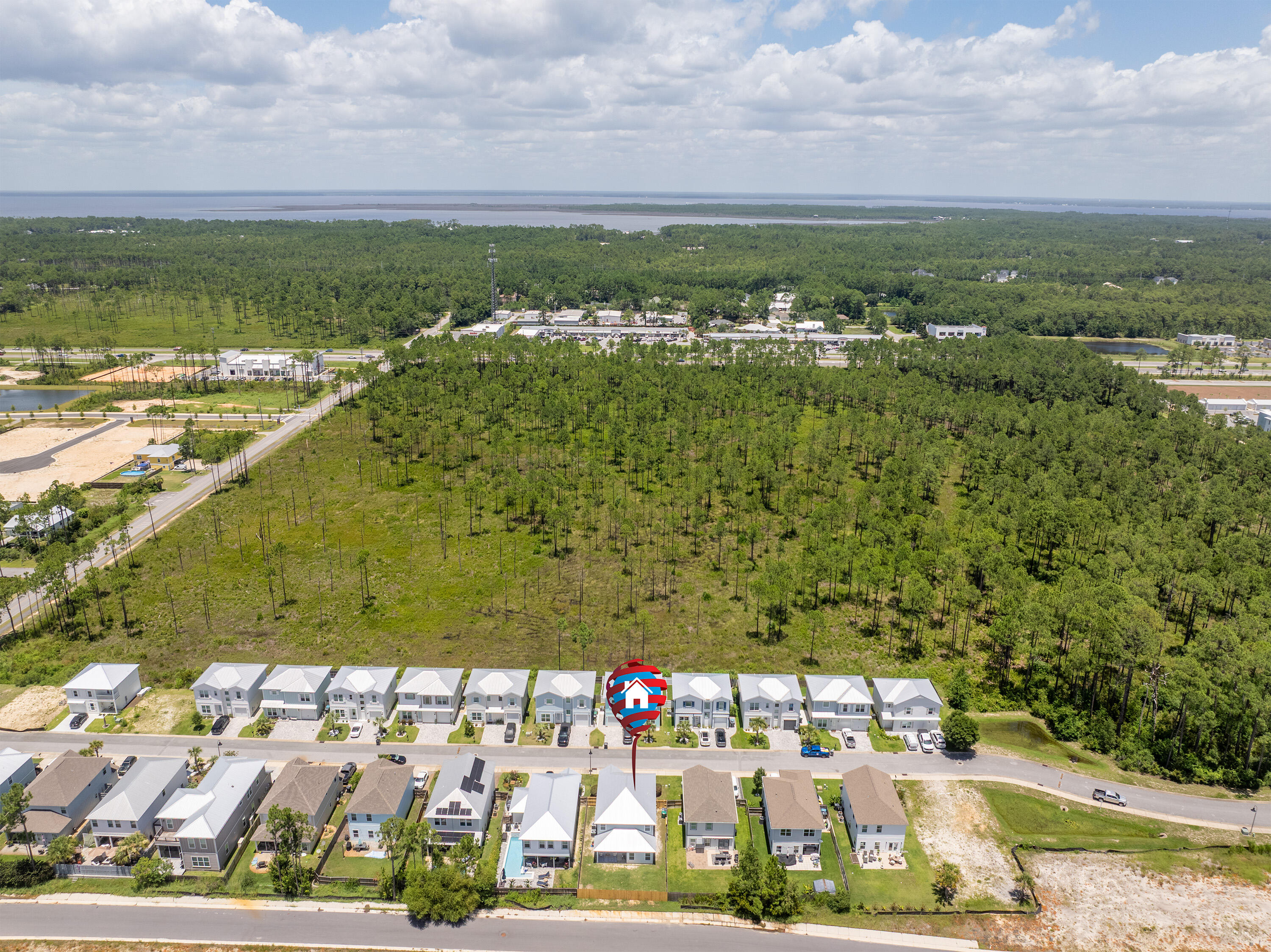 THOMPSON WOODS - Residential