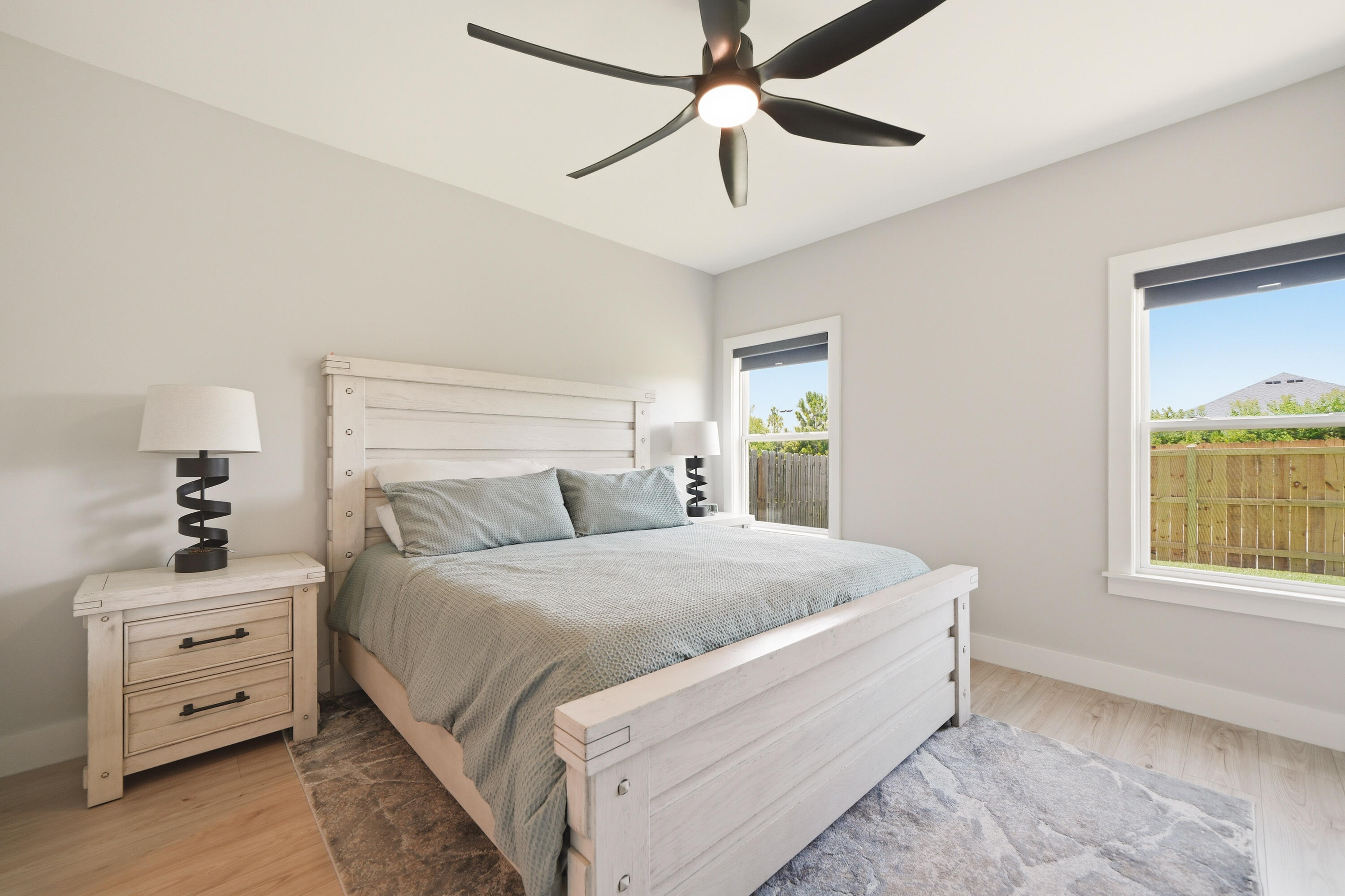 THOMPSON WOODS - Residential