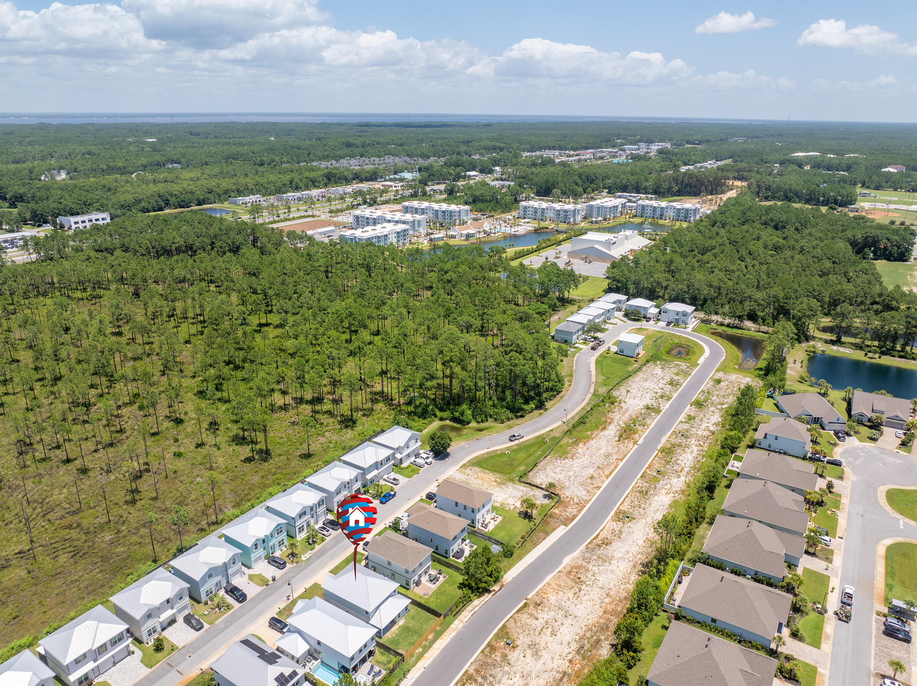THOMPSON WOODS - Residential