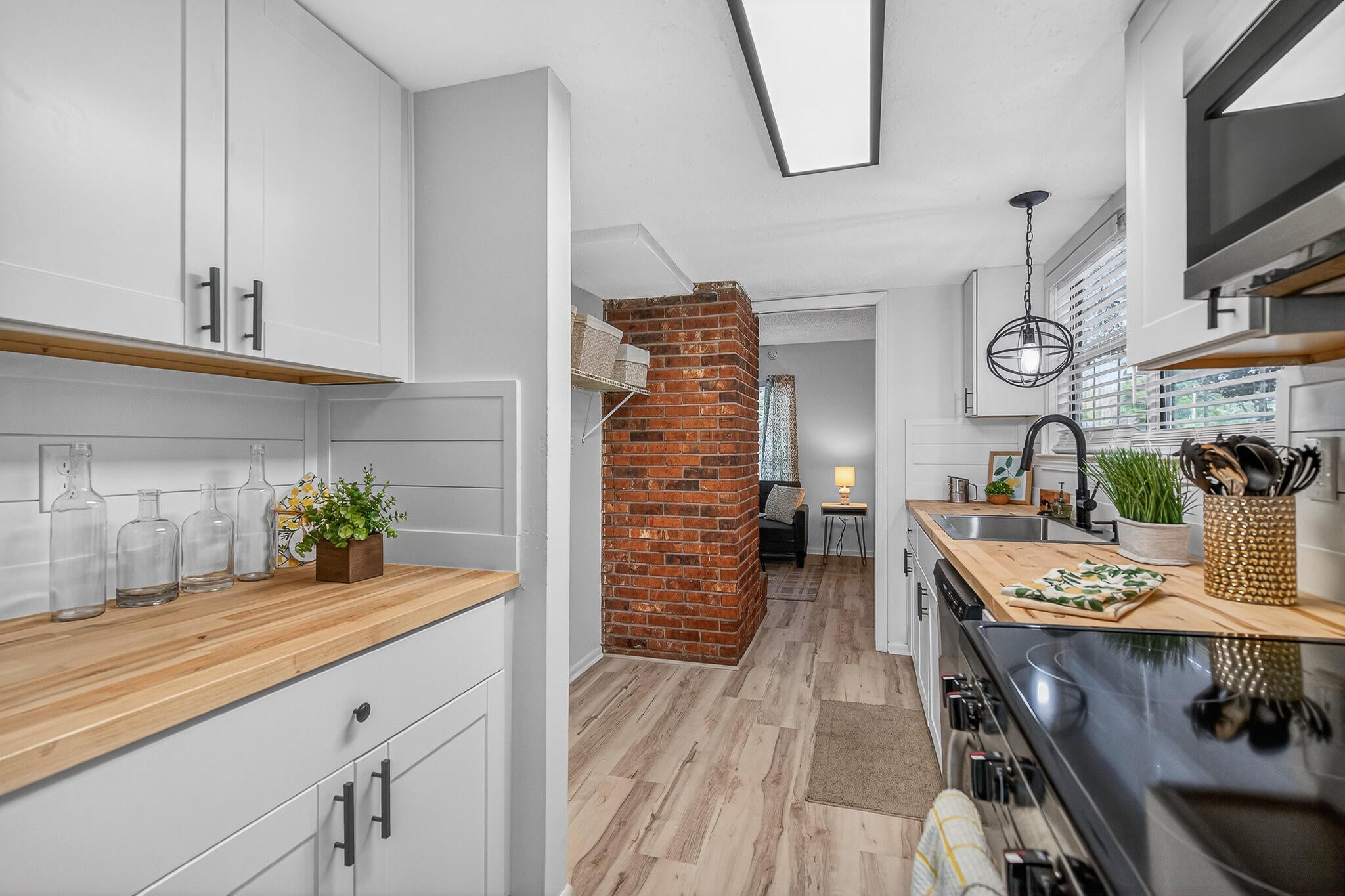 FOREST MANOR 3RD ADDN - Residential