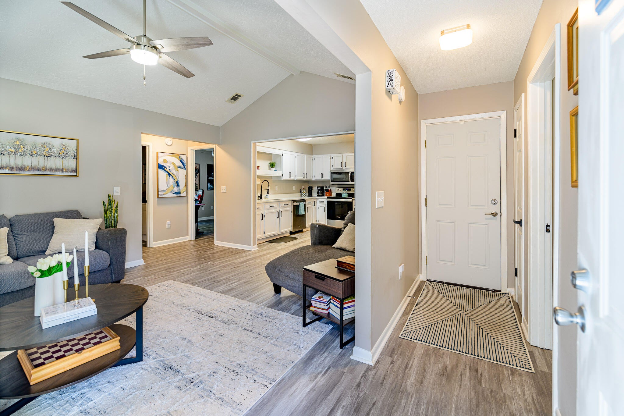 KELLY HILL ESTATES - Residential Lease