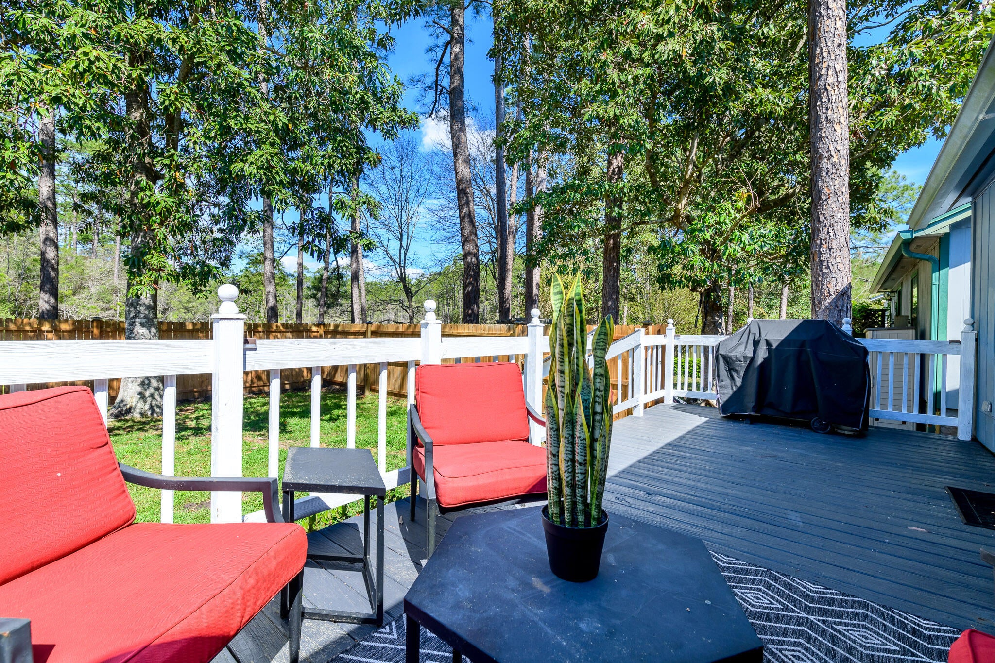 KELLY HILL ESTATES - Residential Lease