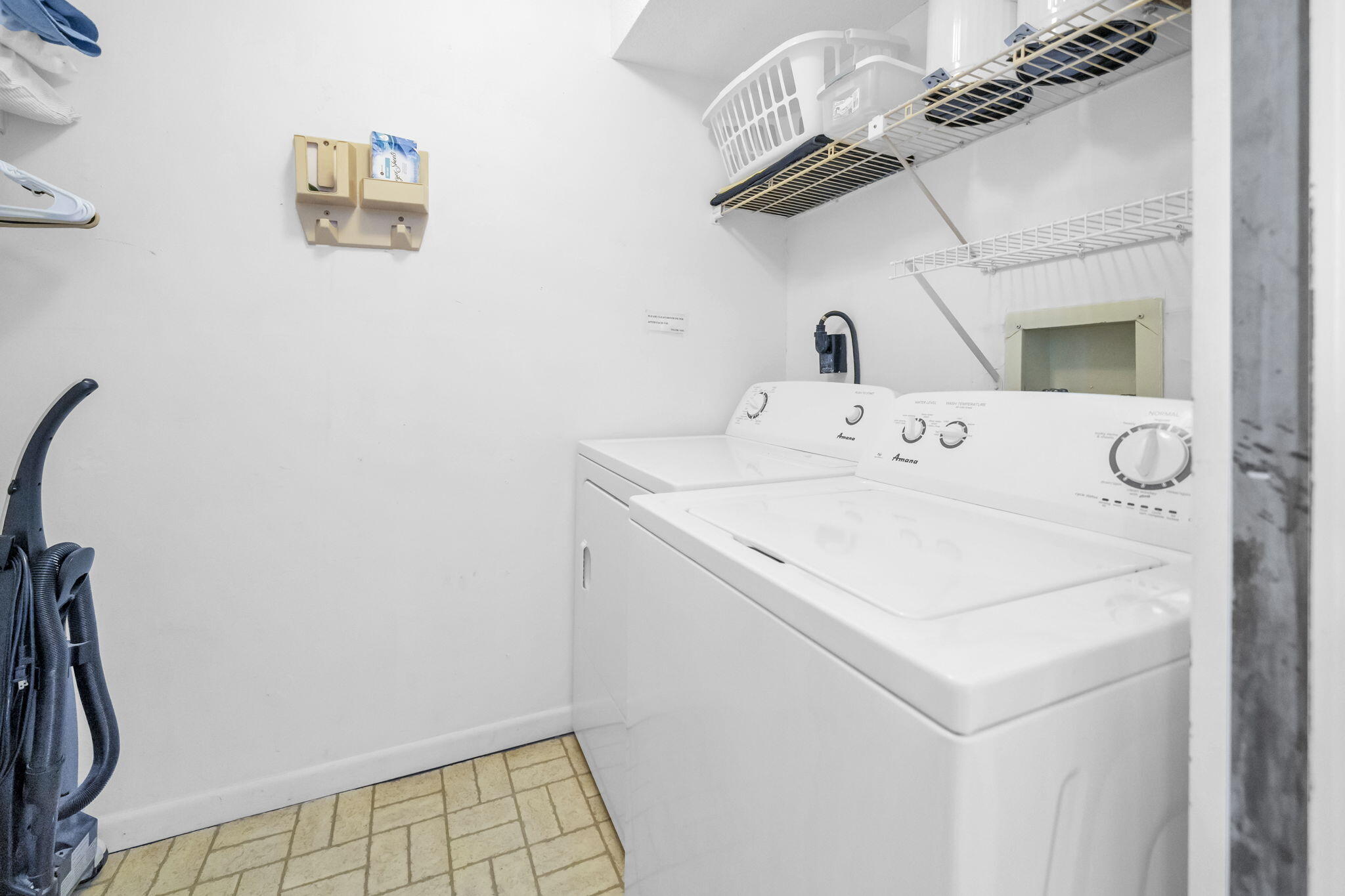 SILVER DUNES CONDO - Residential