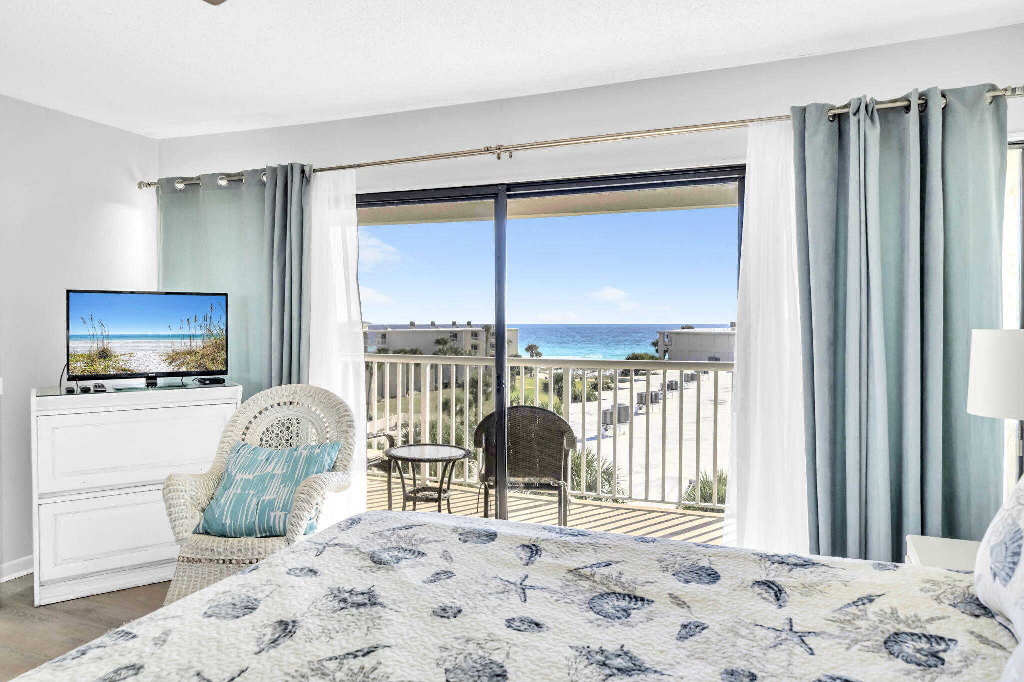 SILVER DUNES CONDO - Residential