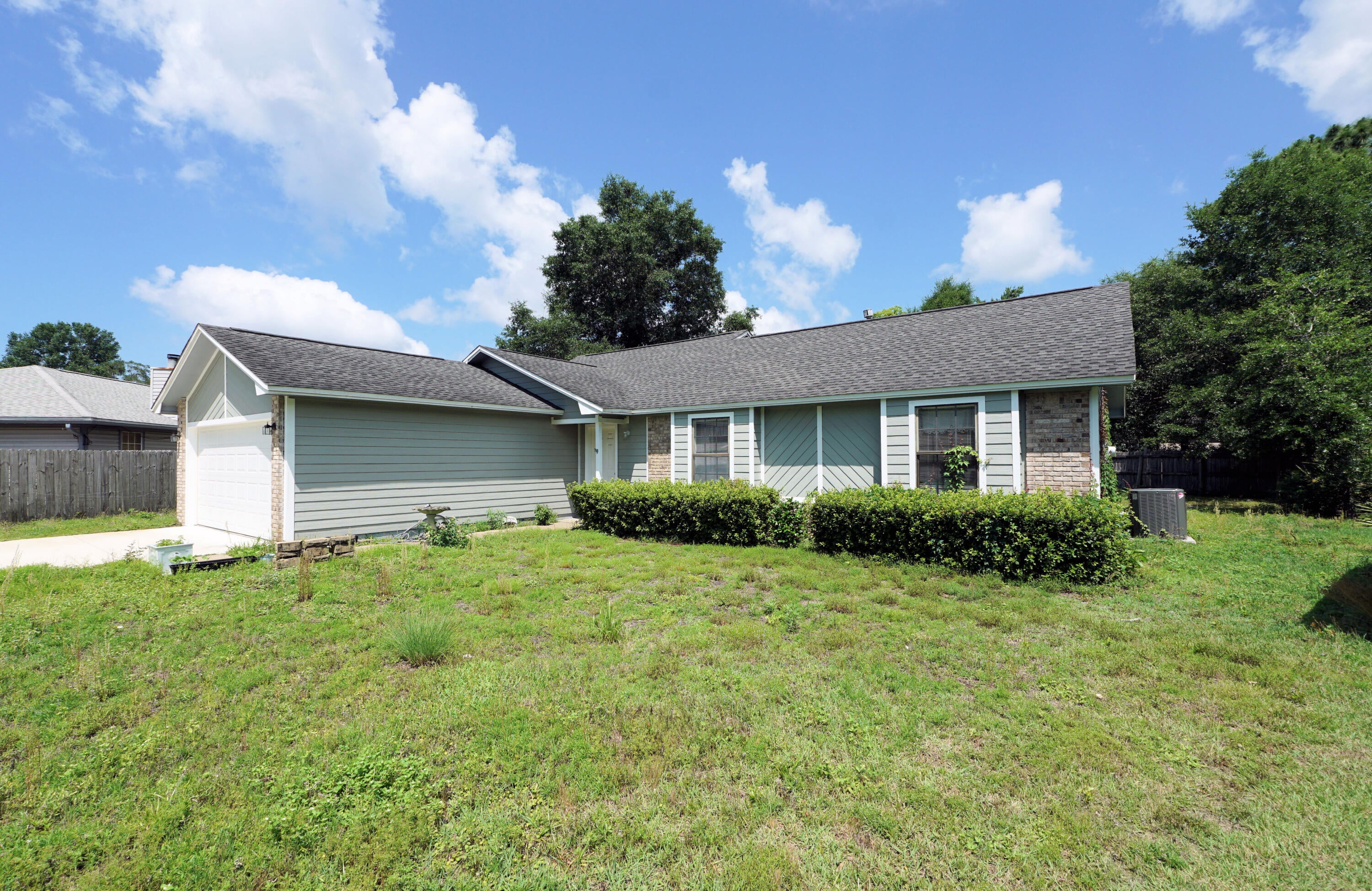 MEADOW WOODS - Residential