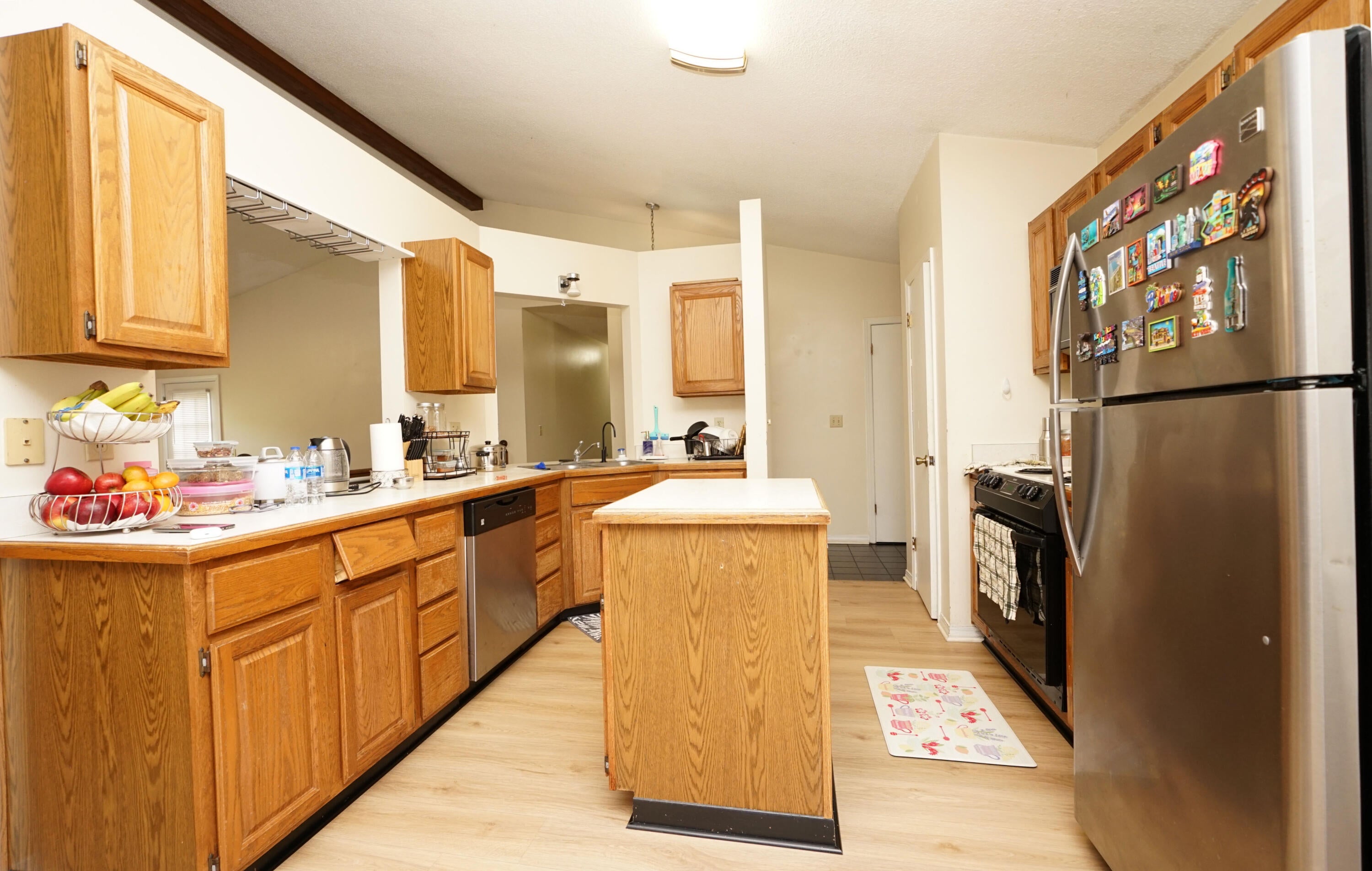 MEADOW WOODS - Residential