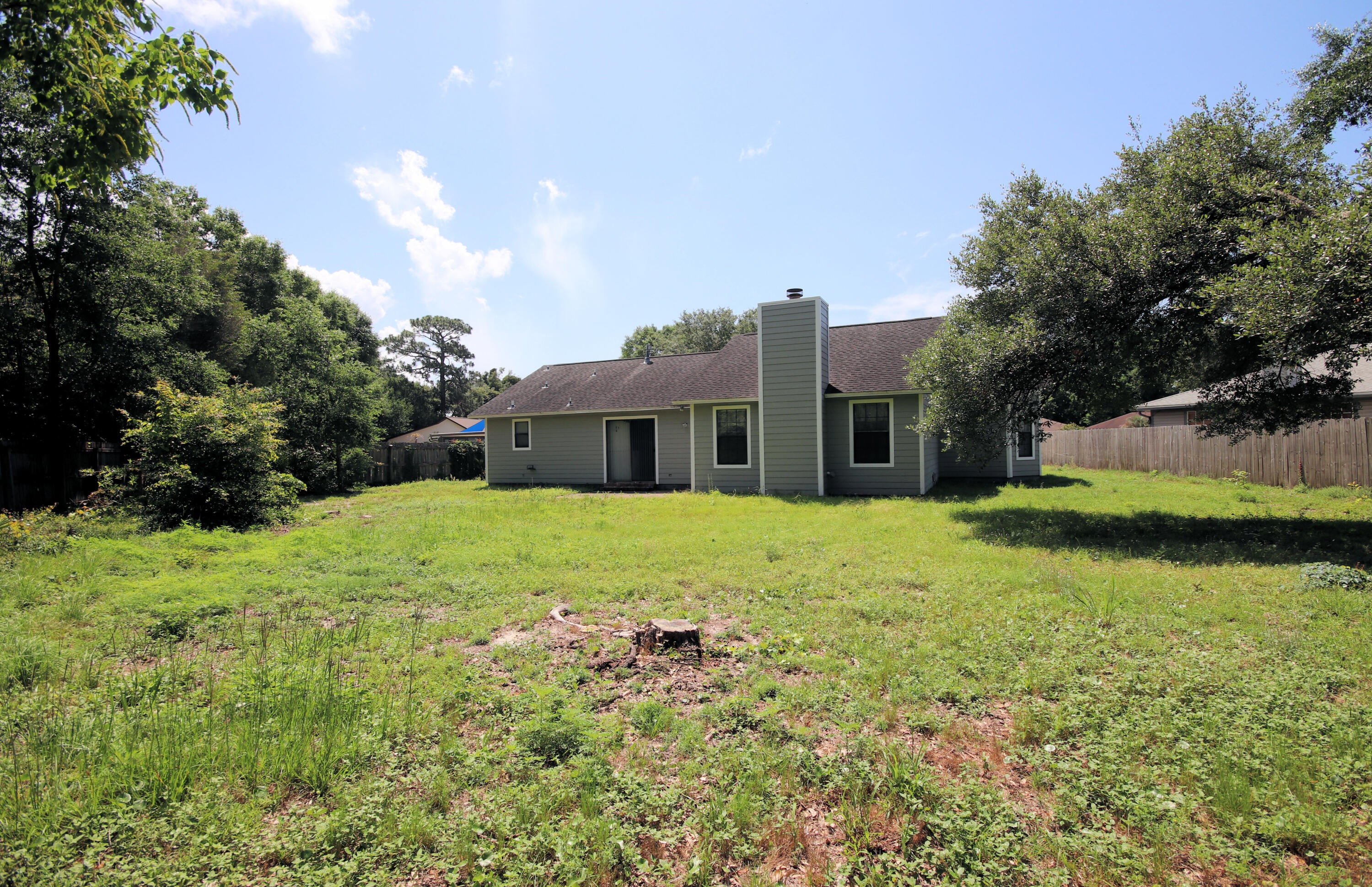 MEADOW WOODS - Residential