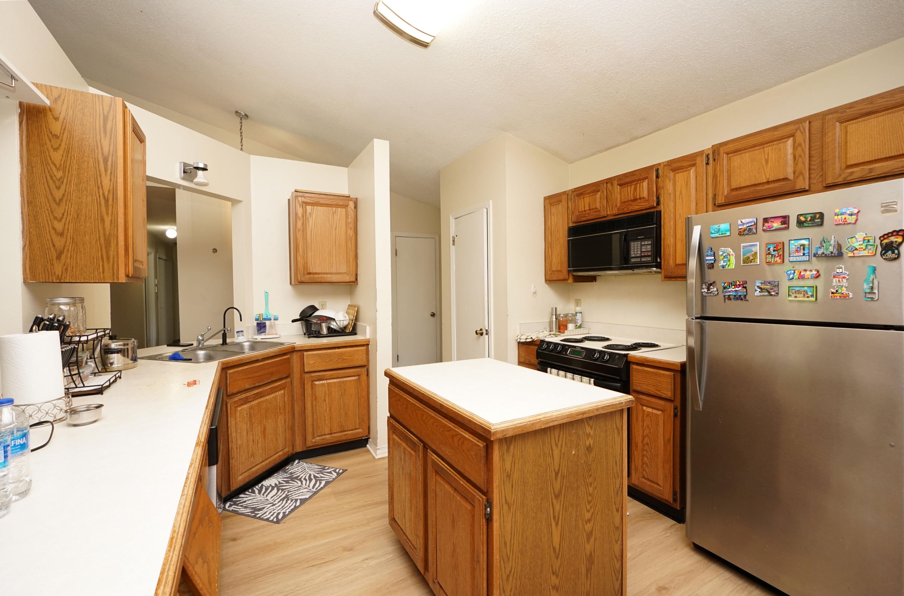 MEADOW WOODS - Residential