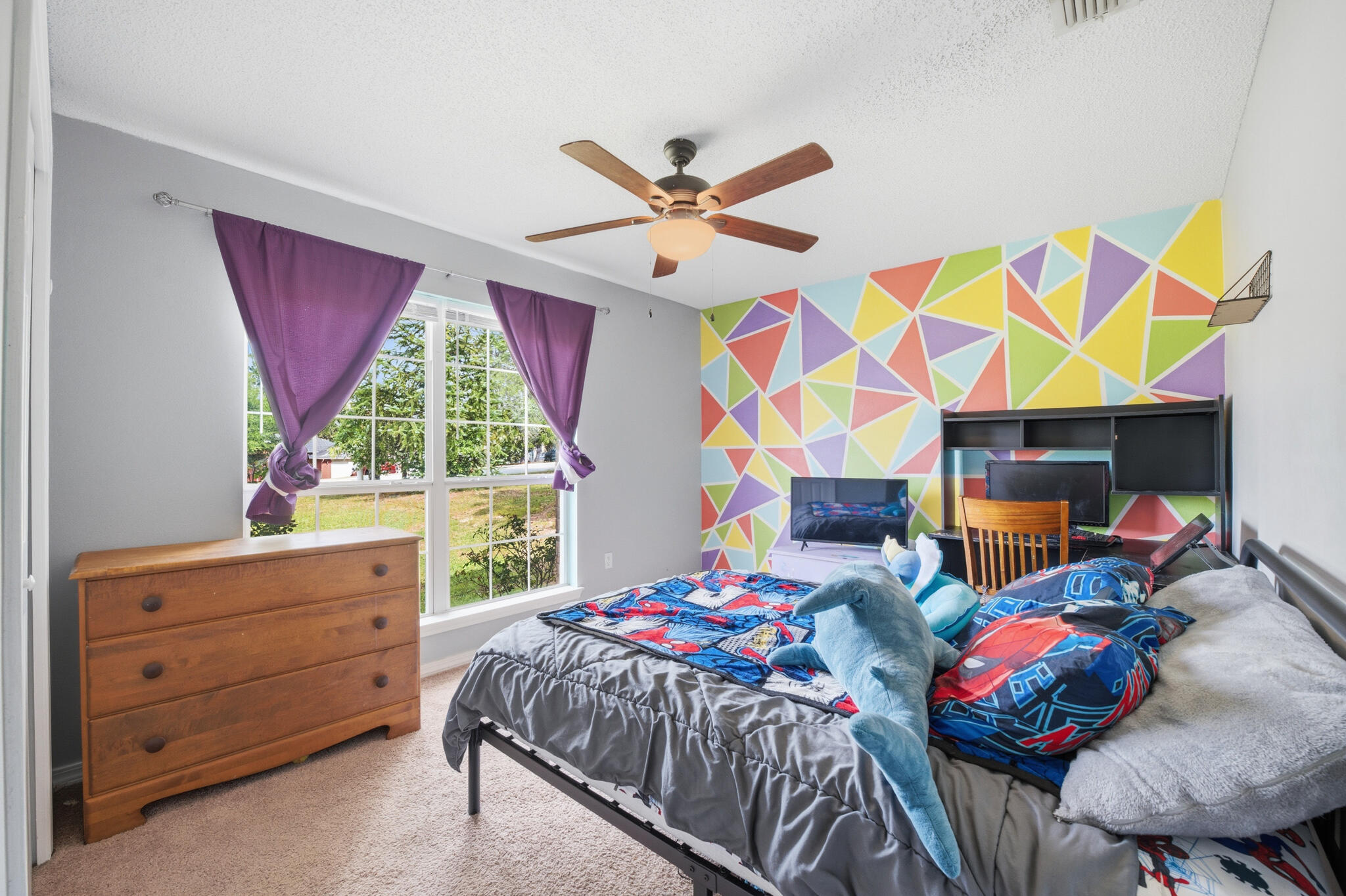 SILVER SPRINGS EST - Residential