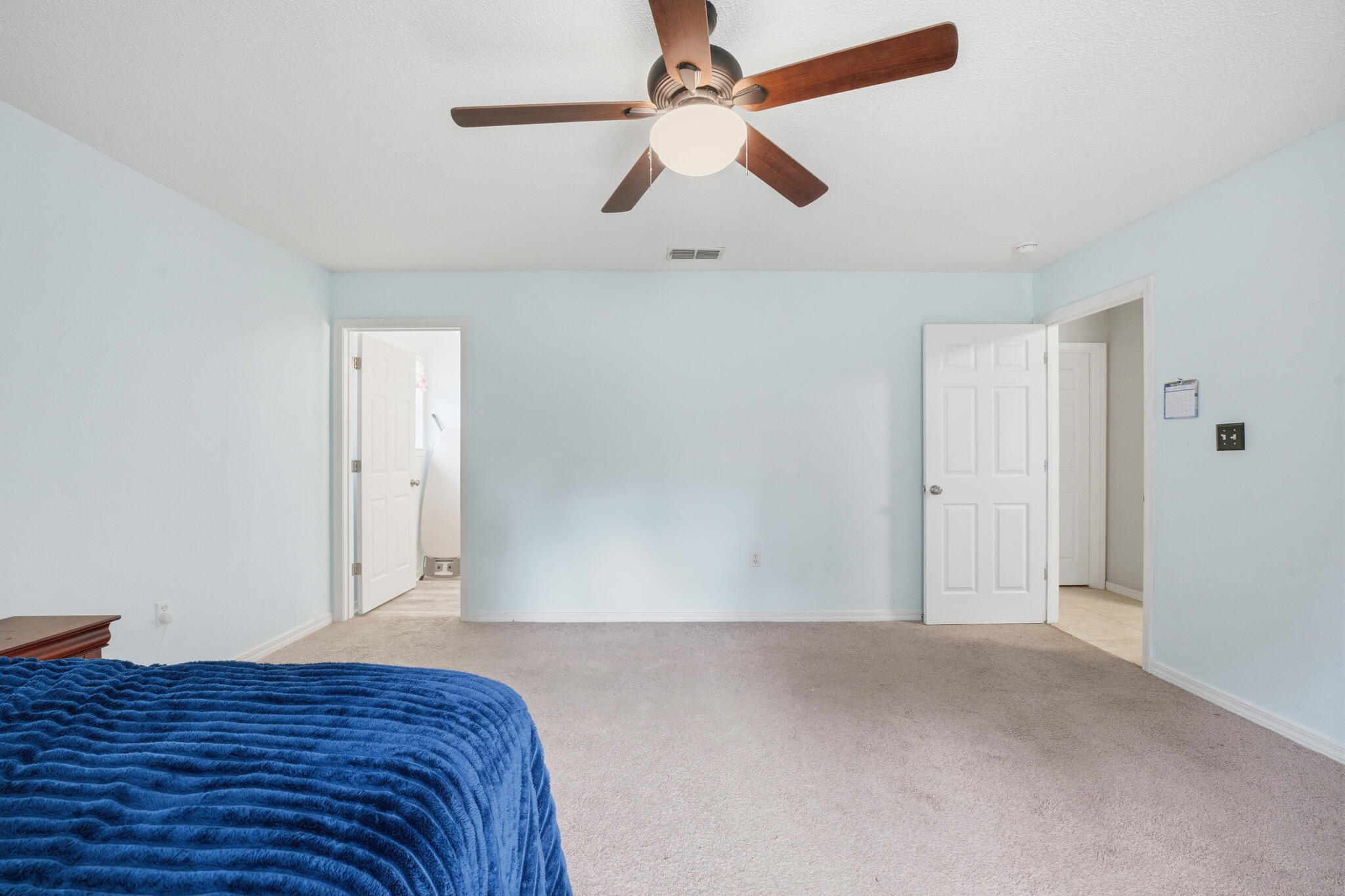 SILVER SPRINGS EST - Residential