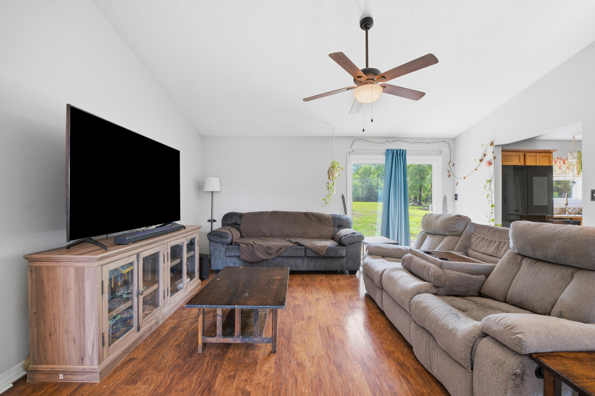 SILVER SPRINGS EST - Residential