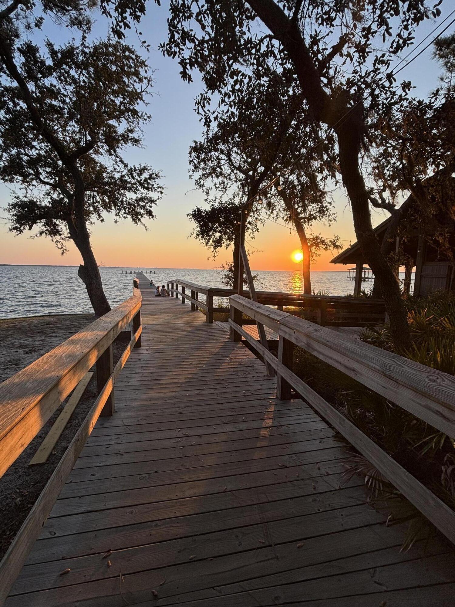 Hammock Bay- Meadows - Residential