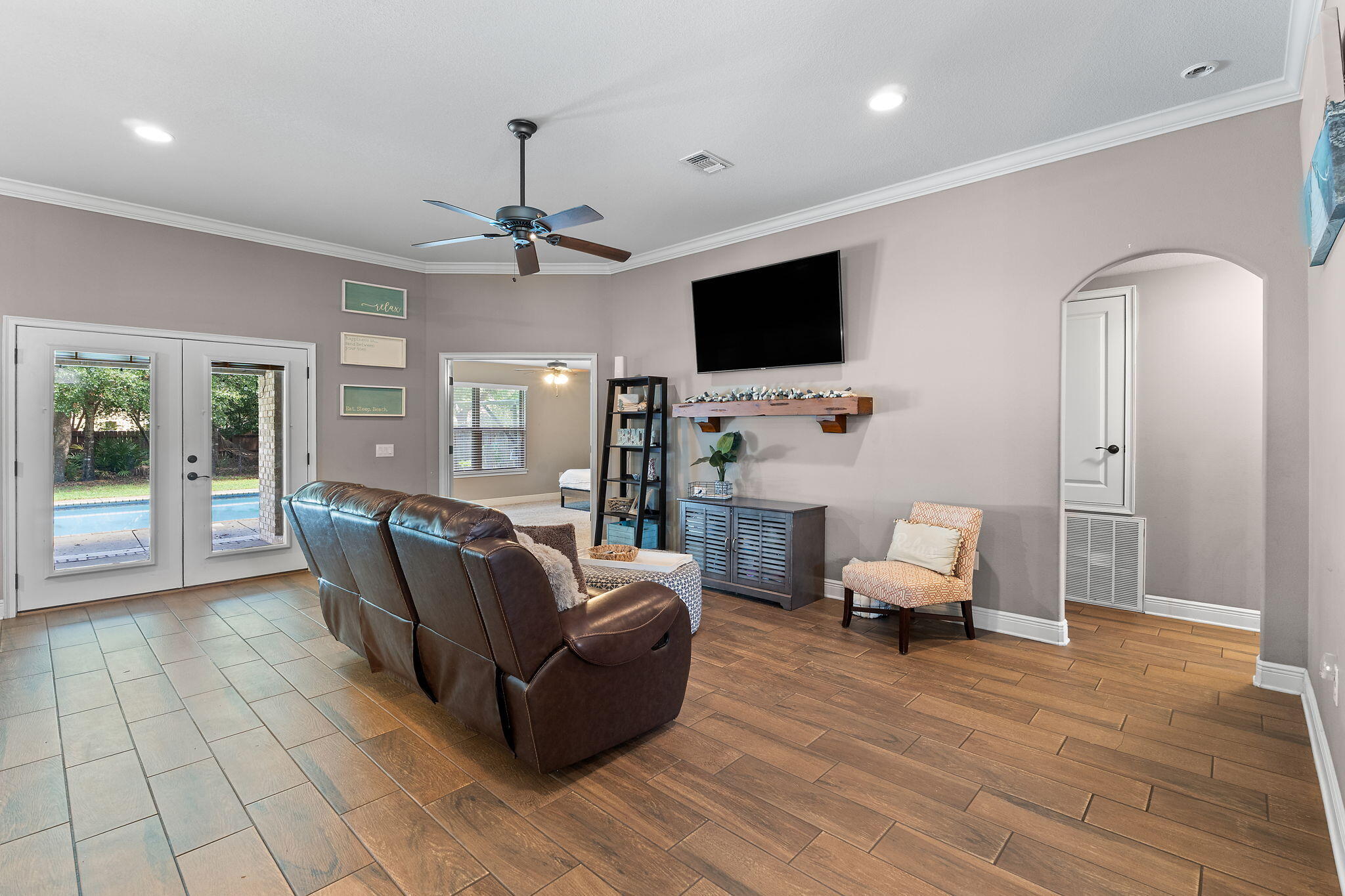 SANDPIPER COVE - Residential