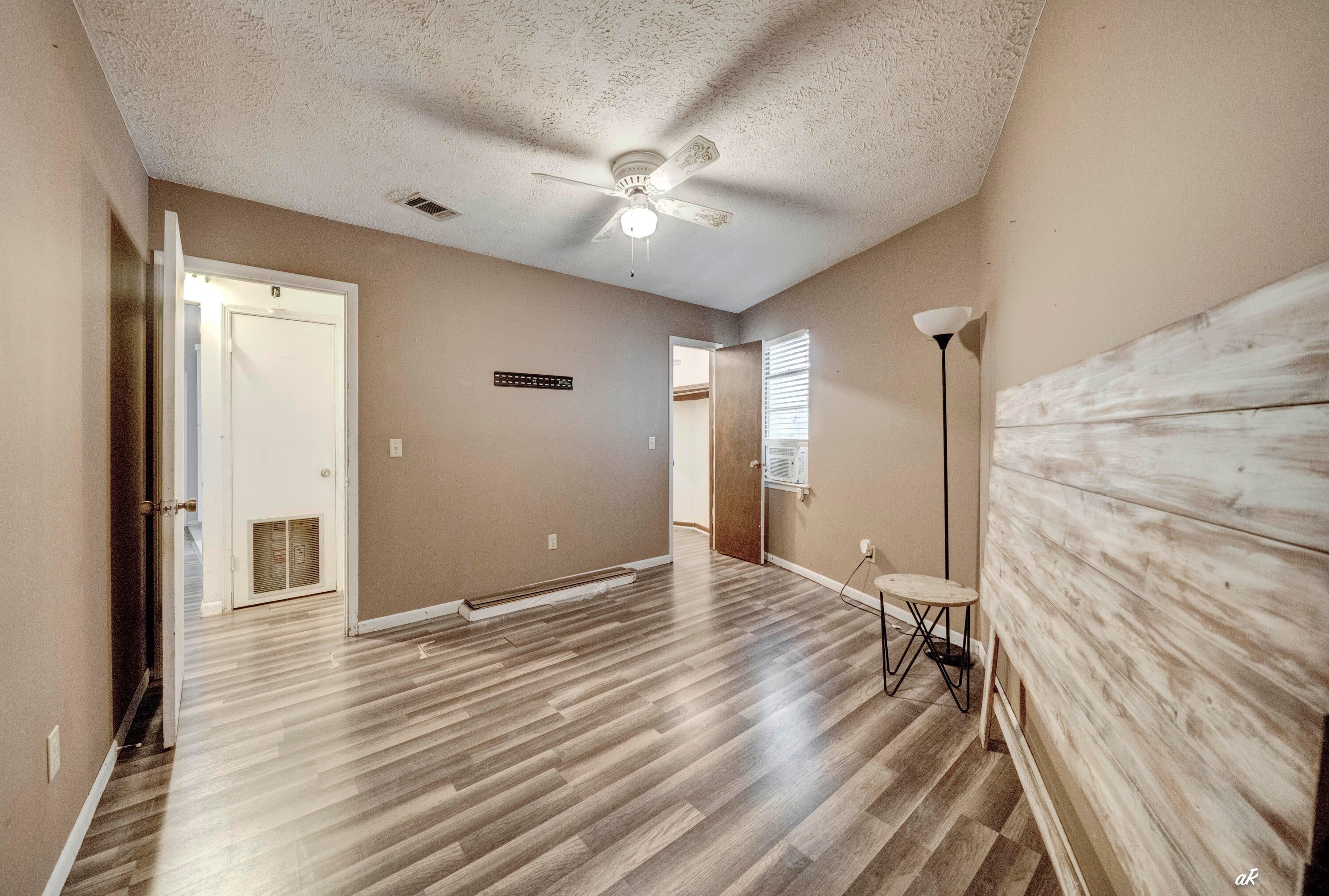 BID-A-WEE BEACH 1ST ADDN - Residential