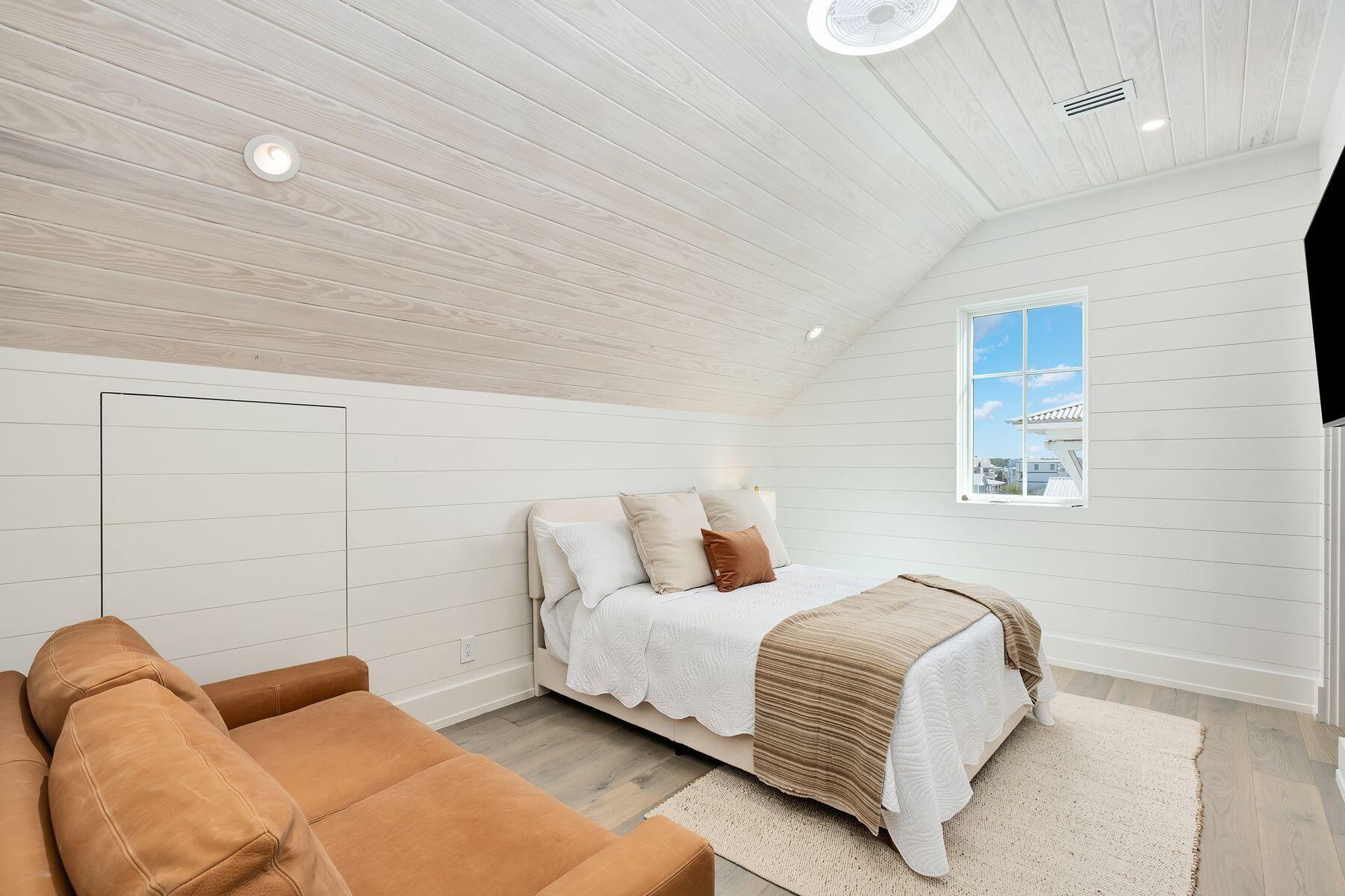 GRAYTON BEACH - Residential