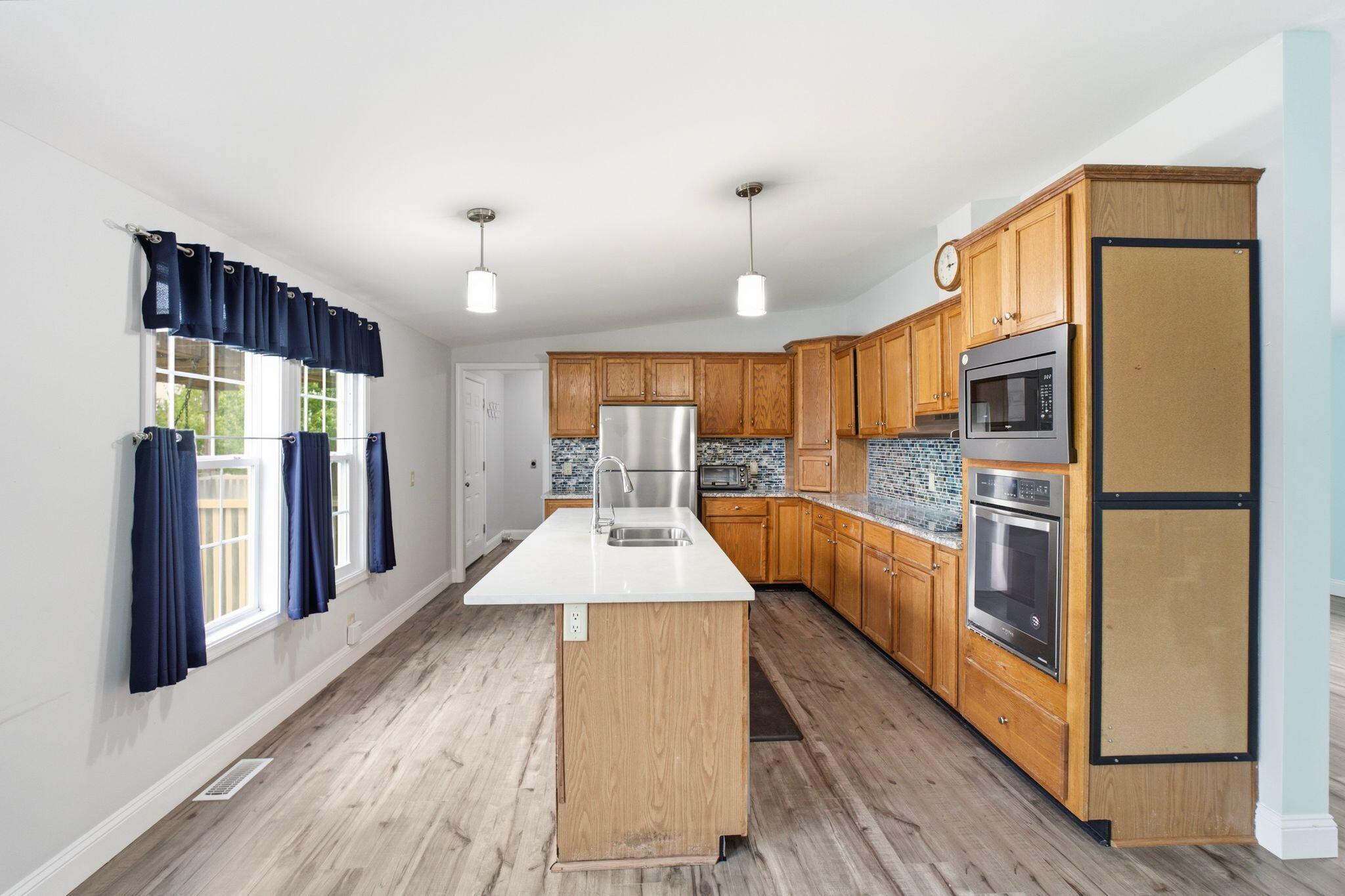 NO RECORDED SUBDIVISION - Residential