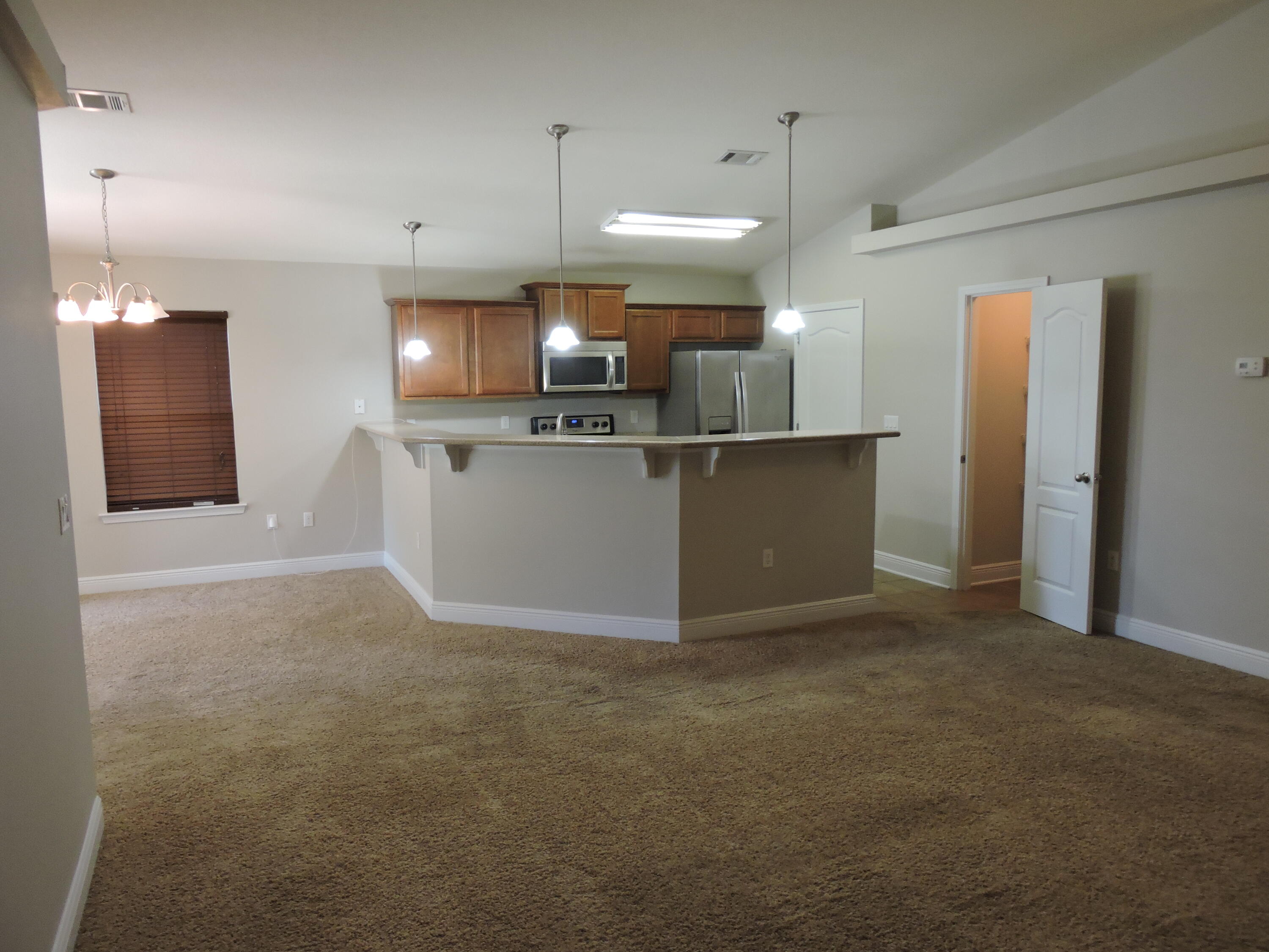 DUGGAN POND ESTATES - Residential Lease