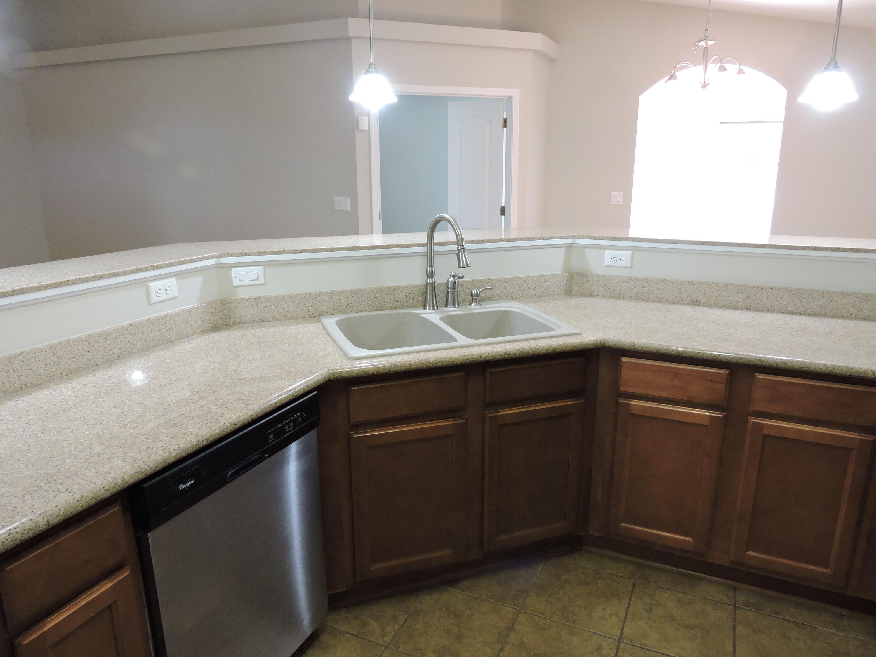 DUGGAN POND ESTATES - Residential Lease