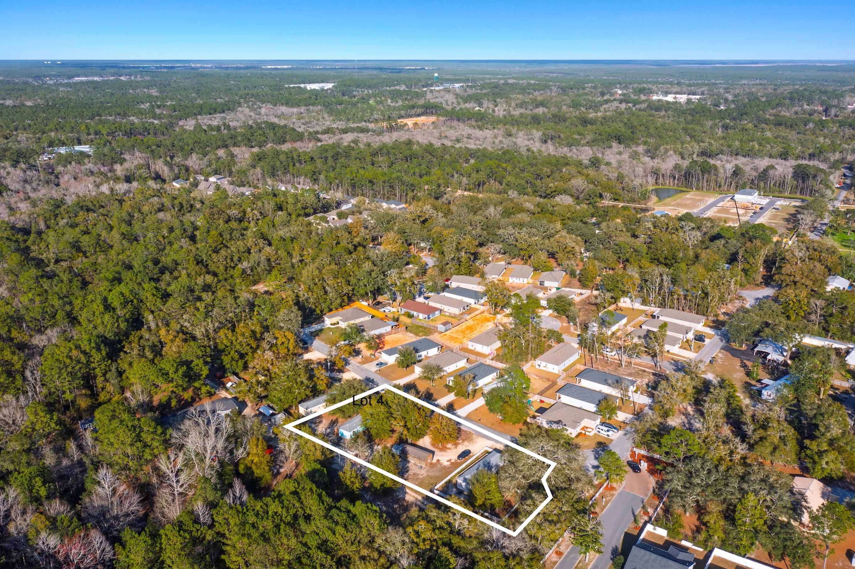 located on lot 4 of parcel 16-1S-19-23000-008-0044, available for purchase is the entire parcel and/or 7 adjacent lots and an additional parcel16-1S-19-23000-008-0045.