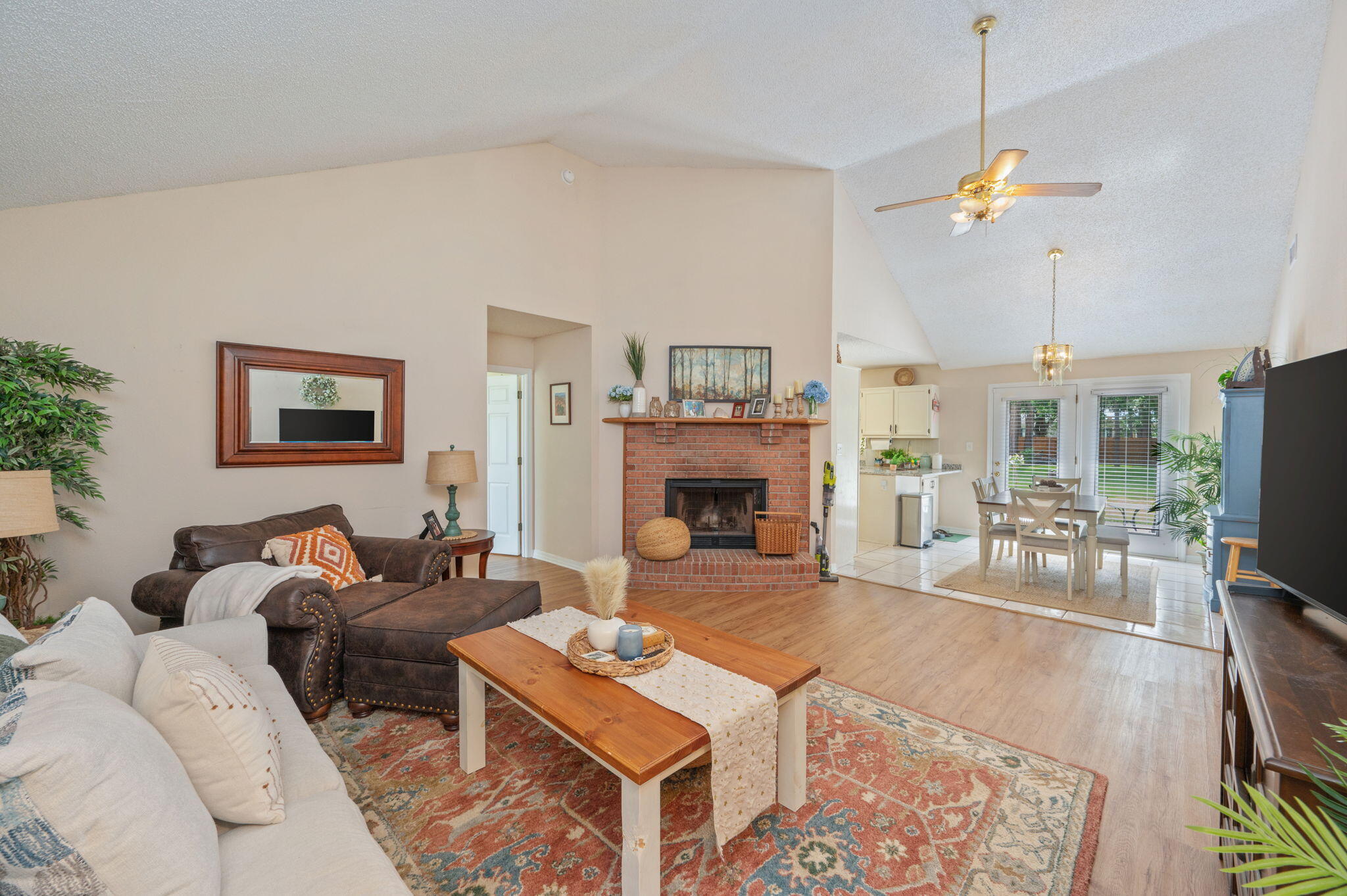 HOLLEY BY THE SEA - Residential