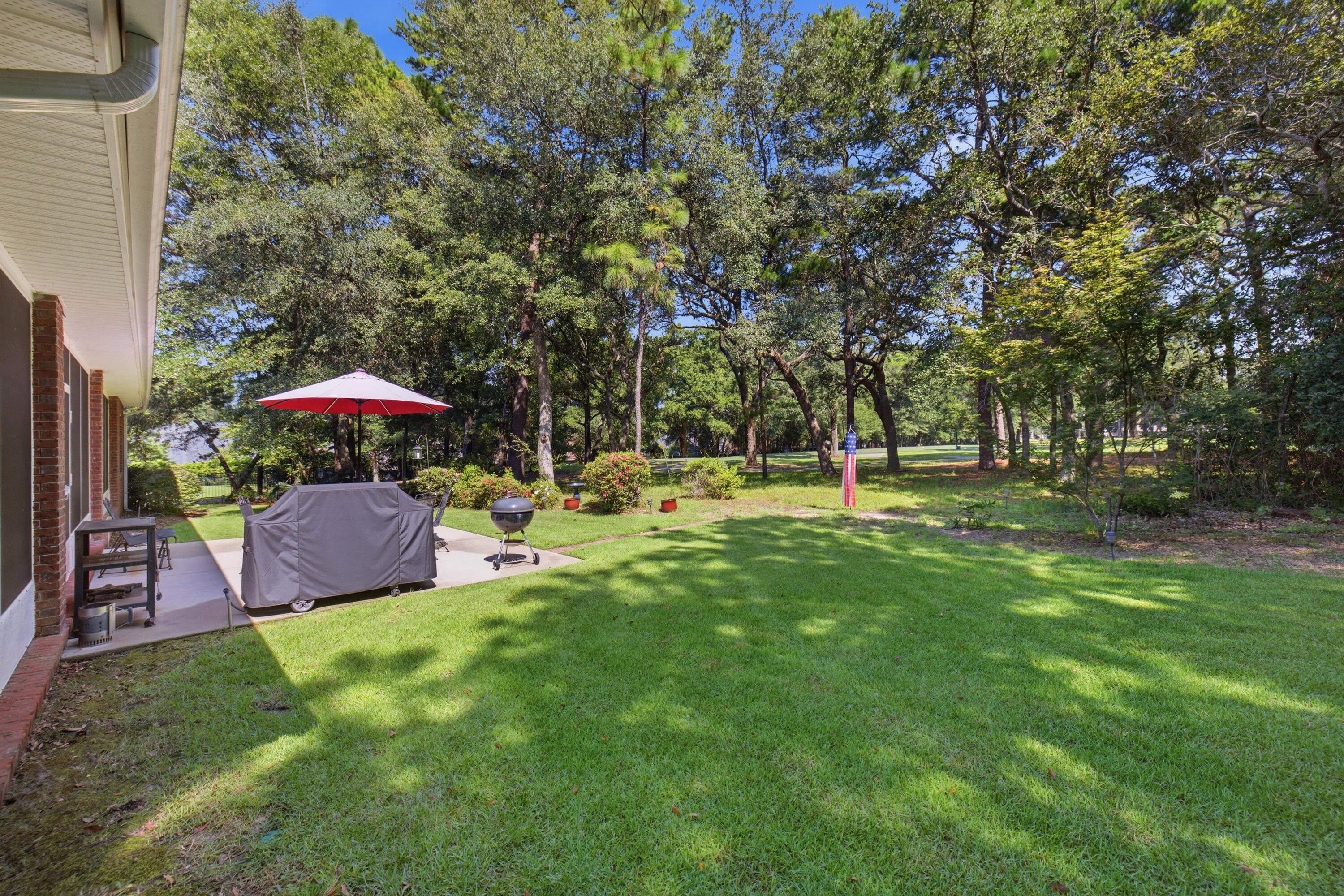 ROCKY BAYOU COUNTRY CLUB ESTATES 9 - Residential