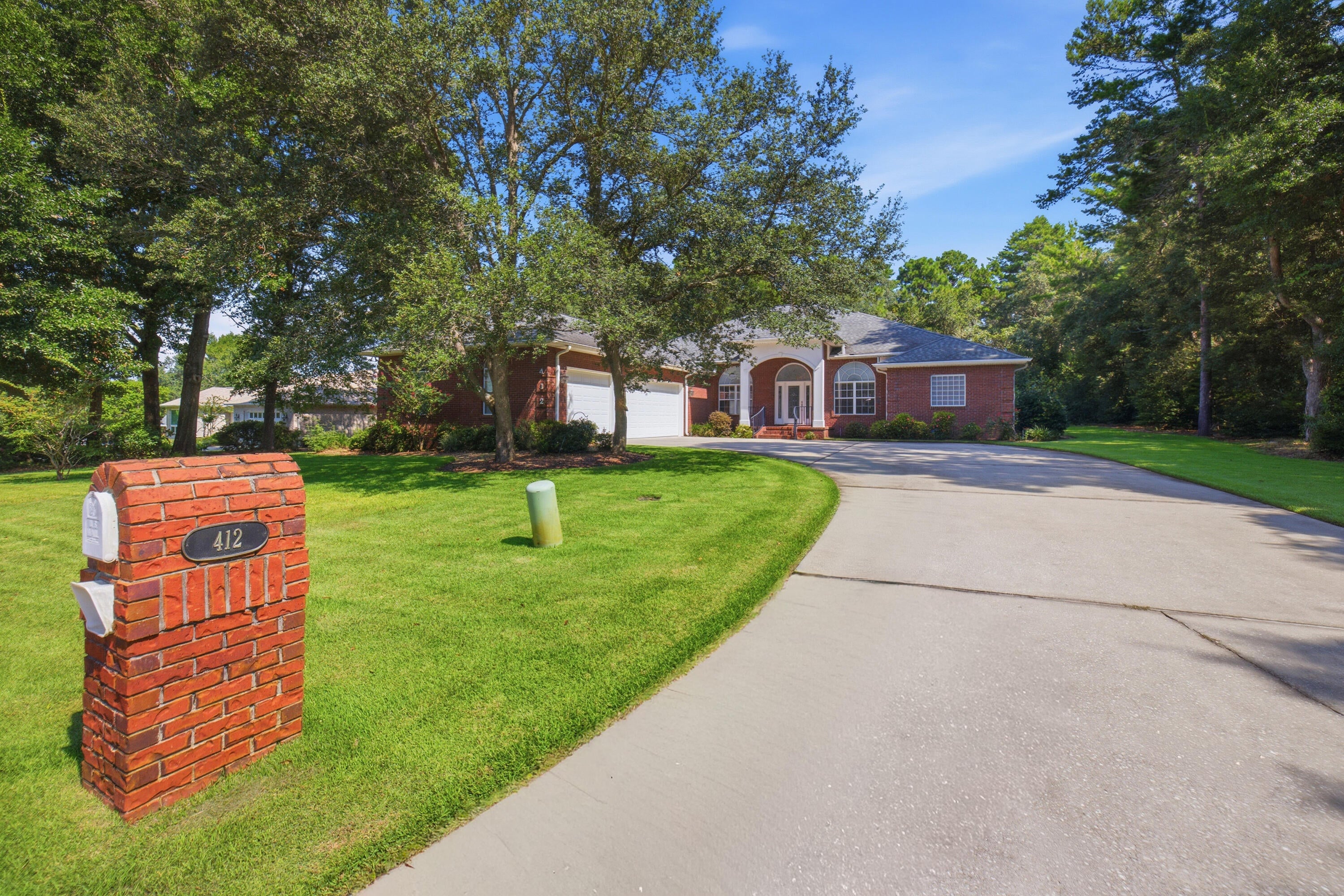 ROCKY BAYOU COUNTRY CLUB ESTATES 9 - Residential
