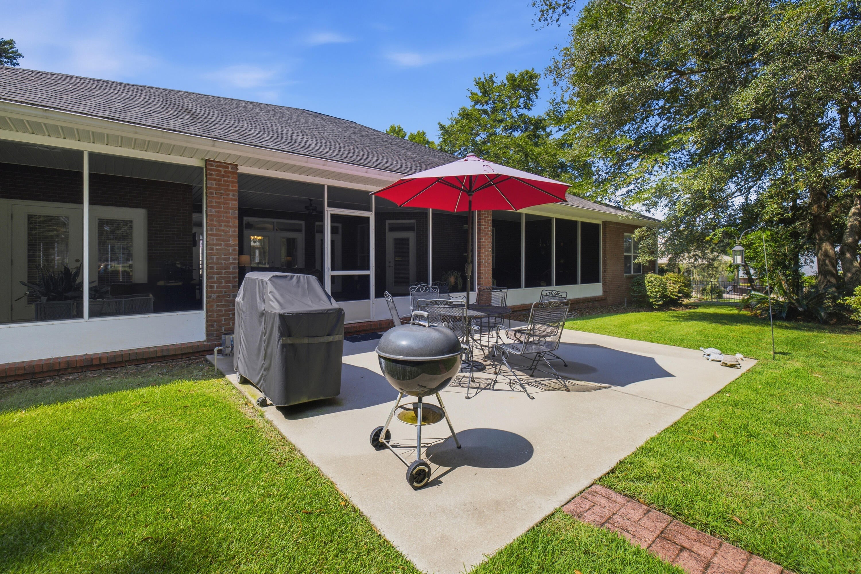 ROCKY BAYOU COUNTRY CLUB ESTATES 9 - Residential
