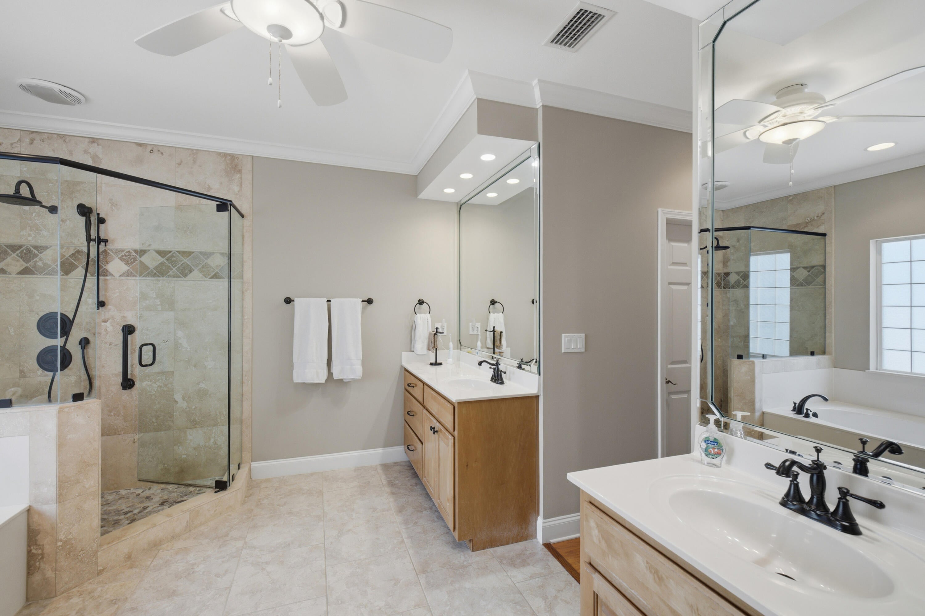 ROCKY BAYOU COUNTRY CLUB ESTATES 9 - Residential