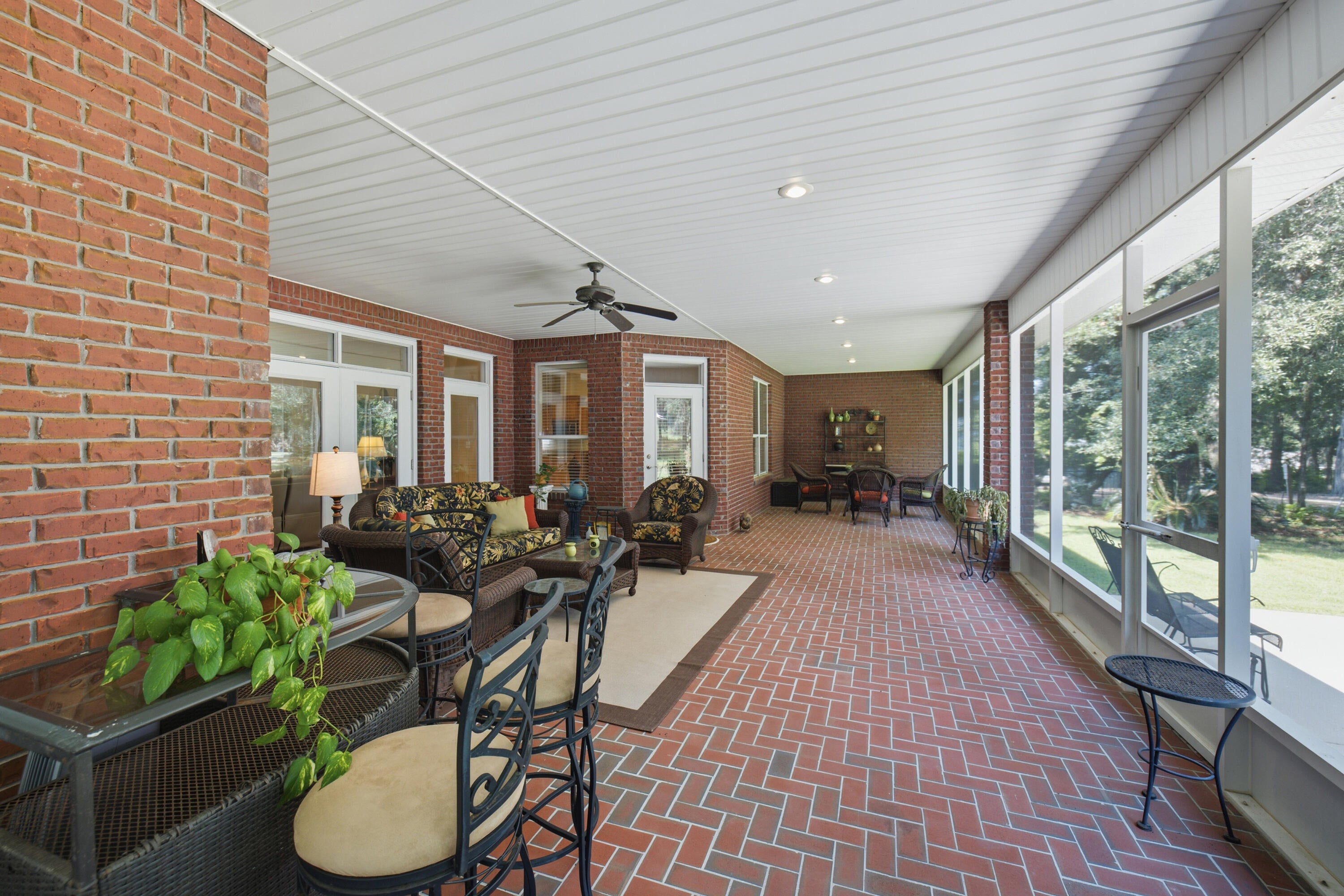ROCKY BAYOU COUNTRY CLUB ESTATES 9 - Residential