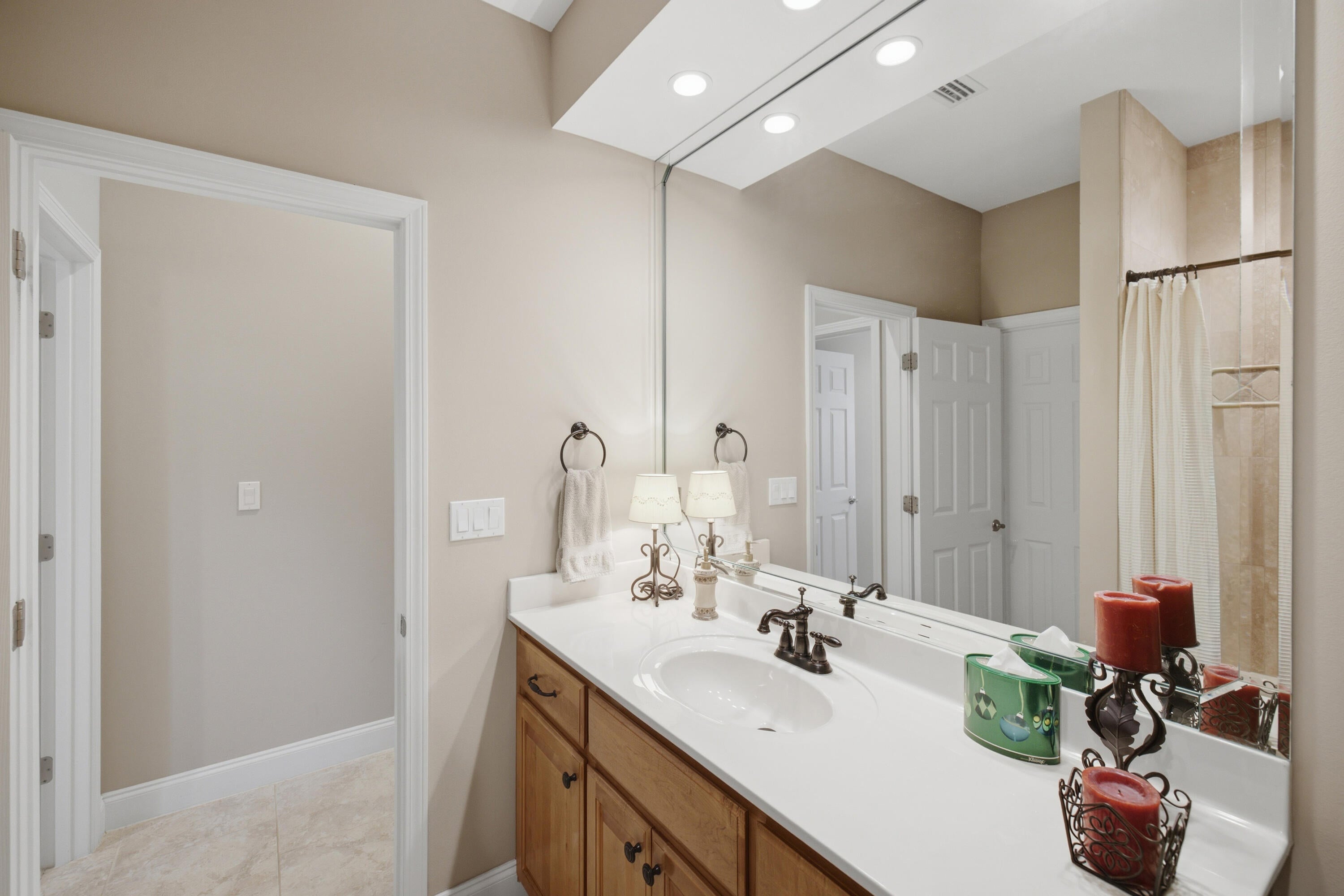 ROCKY BAYOU COUNTRY CLUB ESTATES 9 - Residential